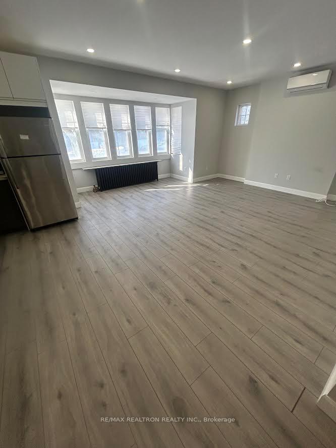 Photo 8 of Unit Main, 485 Oriole Parkway, Toronto, Yonge-Eglinton — HOMEH