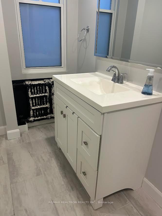 Photo 11 of Unit Main, 485 Oriole Parkway, Toronto, Yonge-Eglinton — HOMEH