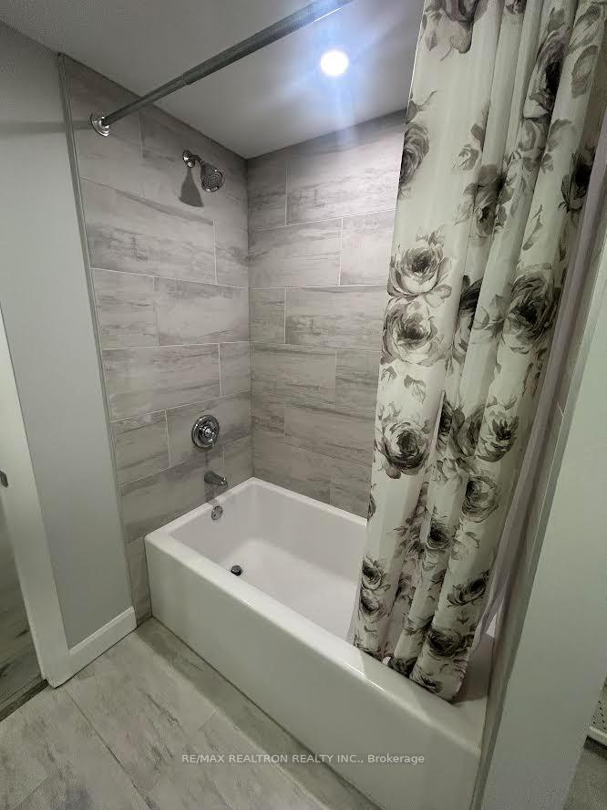 Photo 18 of Unit Main, 485 Oriole Parkway, Toronto, Yonge-Eglinton — HOMEH