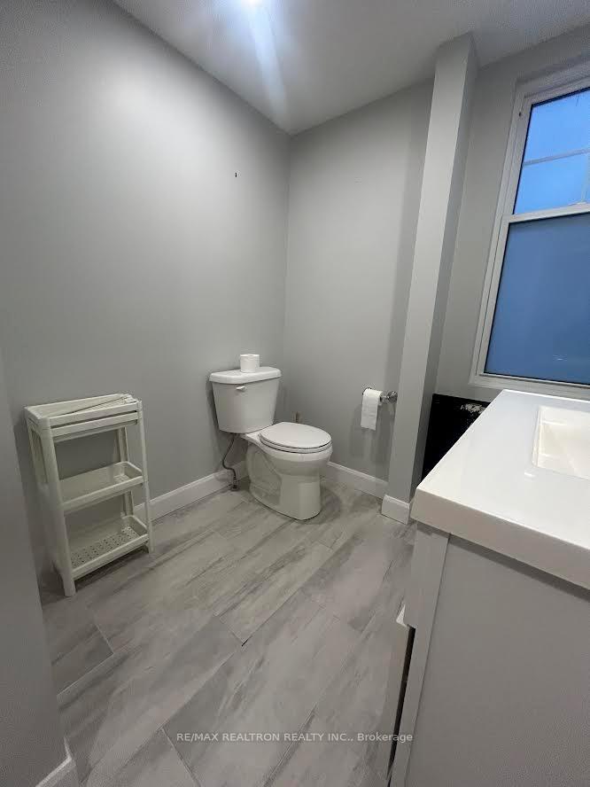 Photo 17 of Unit Main, 485 Oriole Parkway, Toronto, Yonge-Eglinton — HOMEH