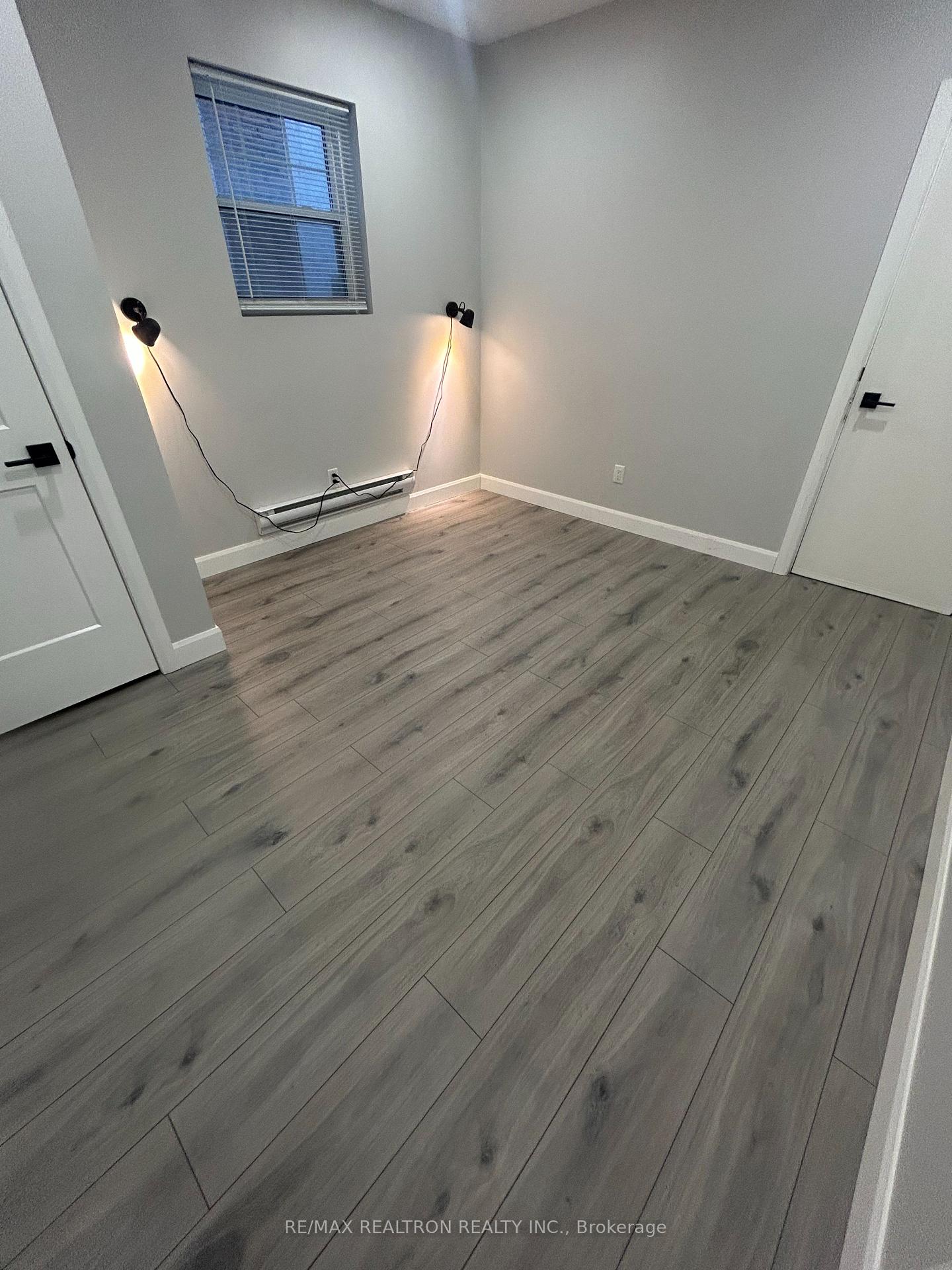 Photo 19 of Unit Main, 485 Oriole Parkway, Toronto, Yonge-Eglinton — HOMEH