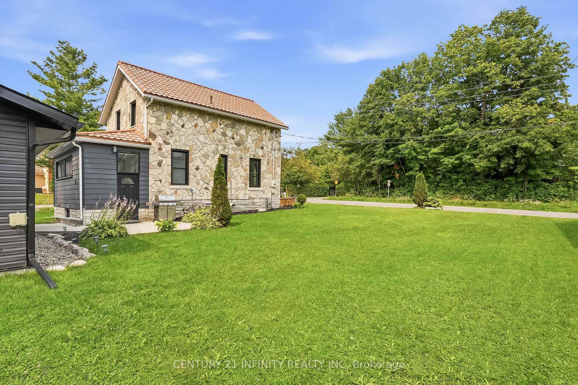 Photo 28 of 13 Main Street, Cavan Monaghan, Millbrook — HOMEH