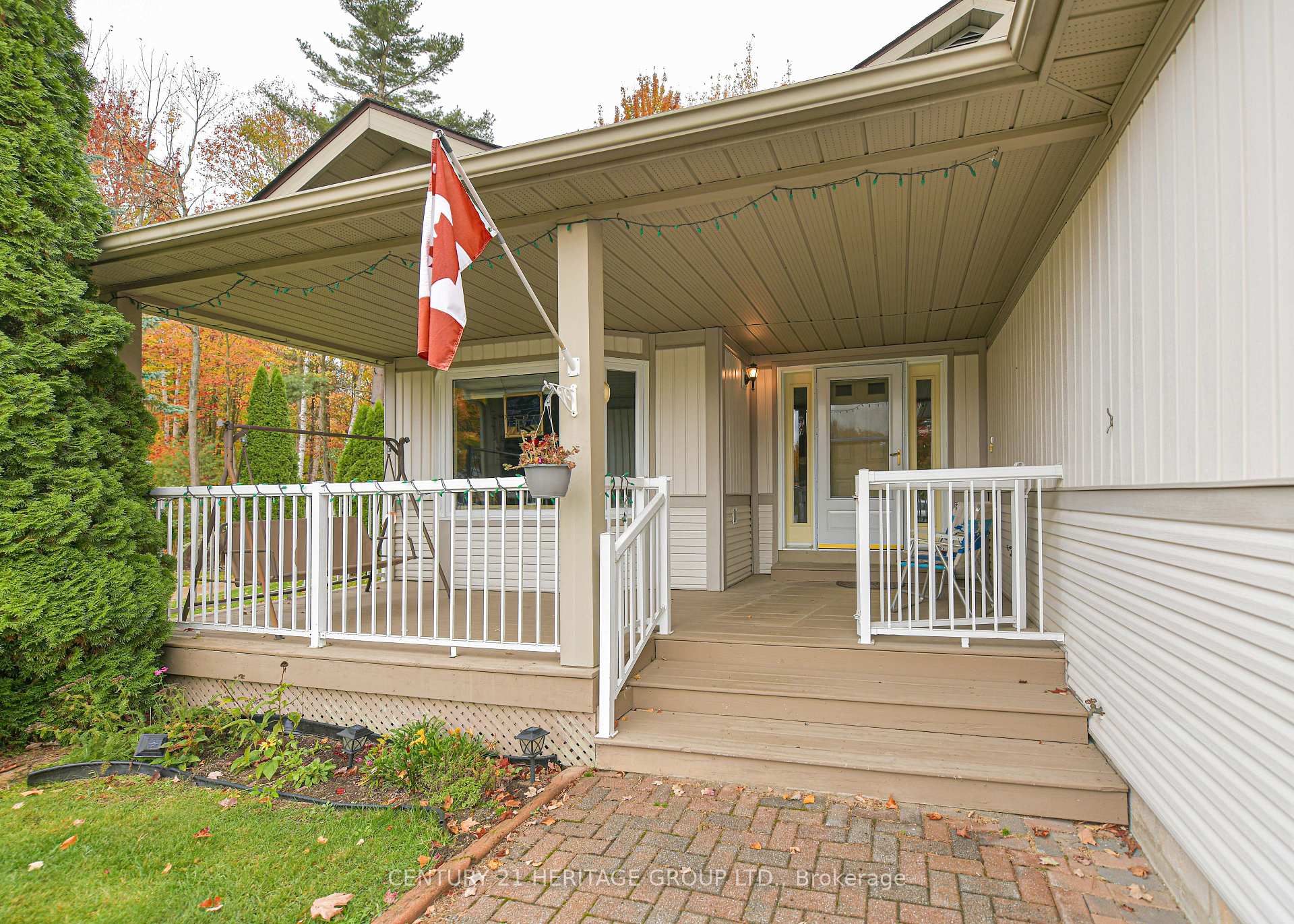 Photo 8 of 19 Springwood Crescent, Gravenhurst, Wood (Gravenhurst) — HOMEH