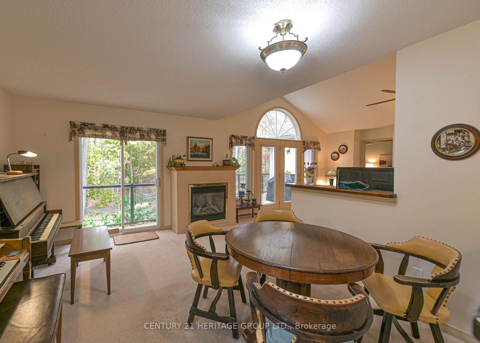 Photo 14 of 19 Springwood Crescent, Gravenhurst, Wood (Gravenhurst) — HOMEH