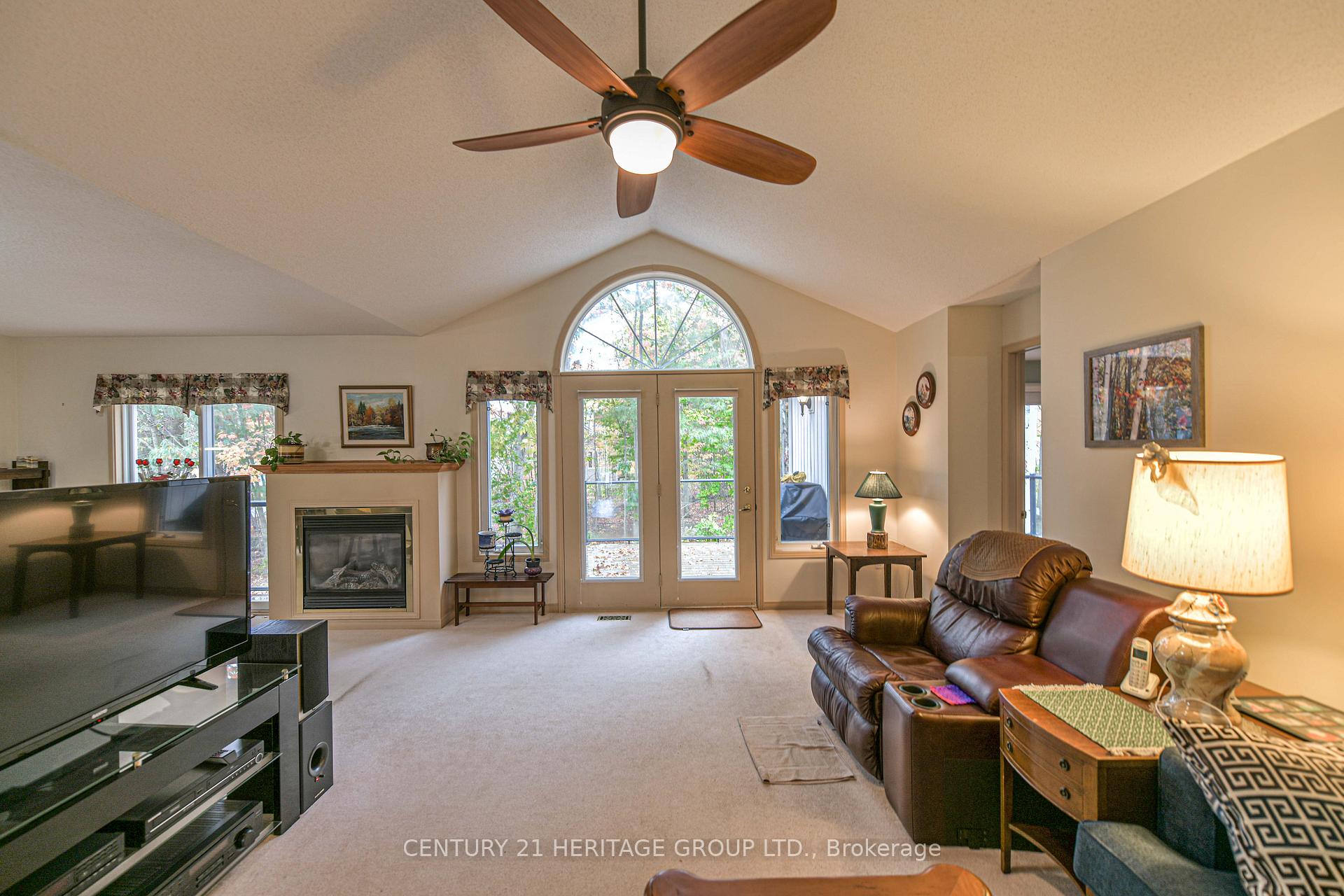 Photo 18 of 19 Springwood Crescent, Gravenhurst, Wood (Gravenhurst) — HOMEH