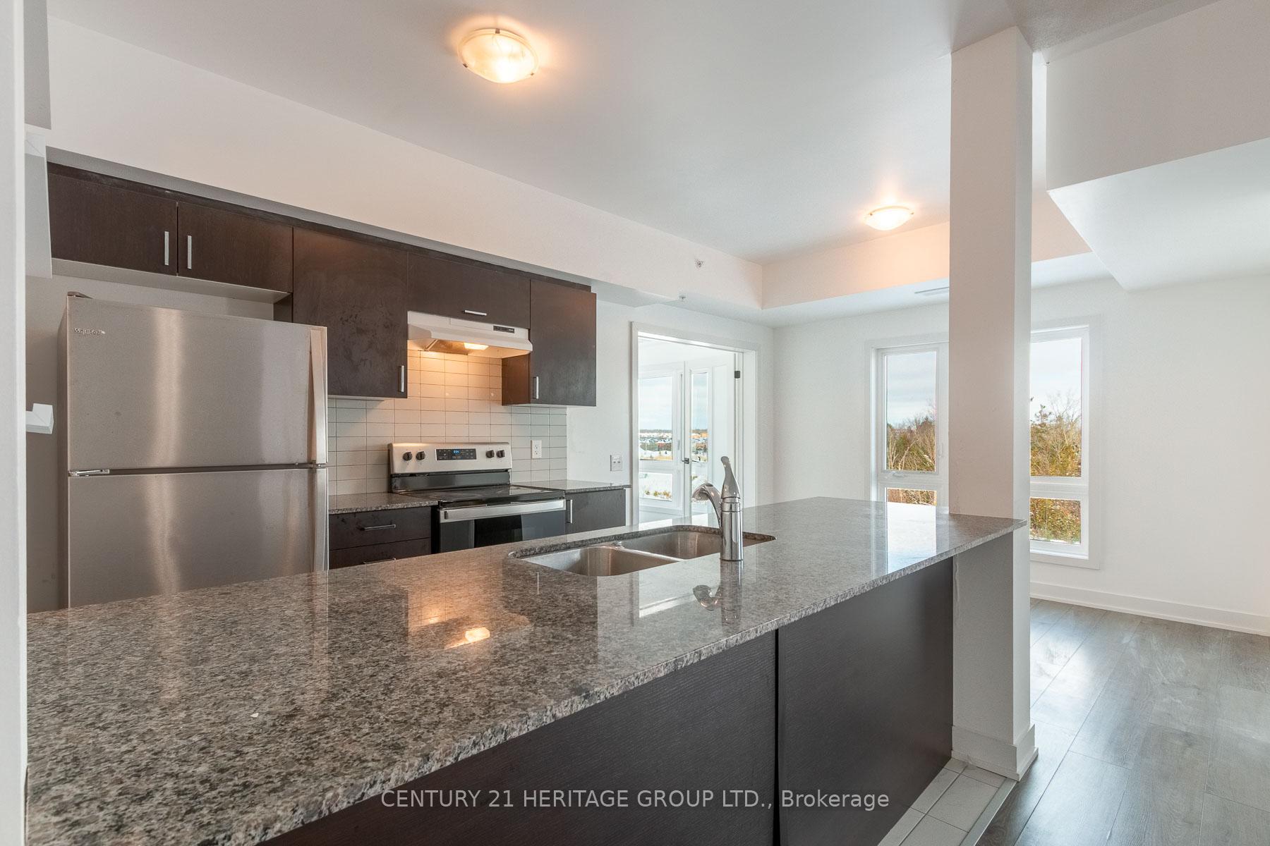 Photo 7 of Unit 201, 10 Culinary Lane, Barrie, Rural Barrie Southeast — HOMEH