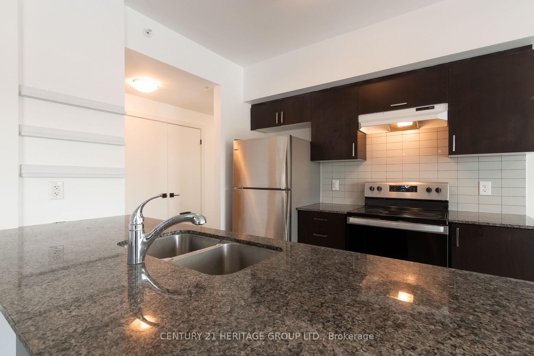 Photo 8 of Unit 201, 10 Culinary Lane, Barrie, Rural Barrie Southeast — HOMEH