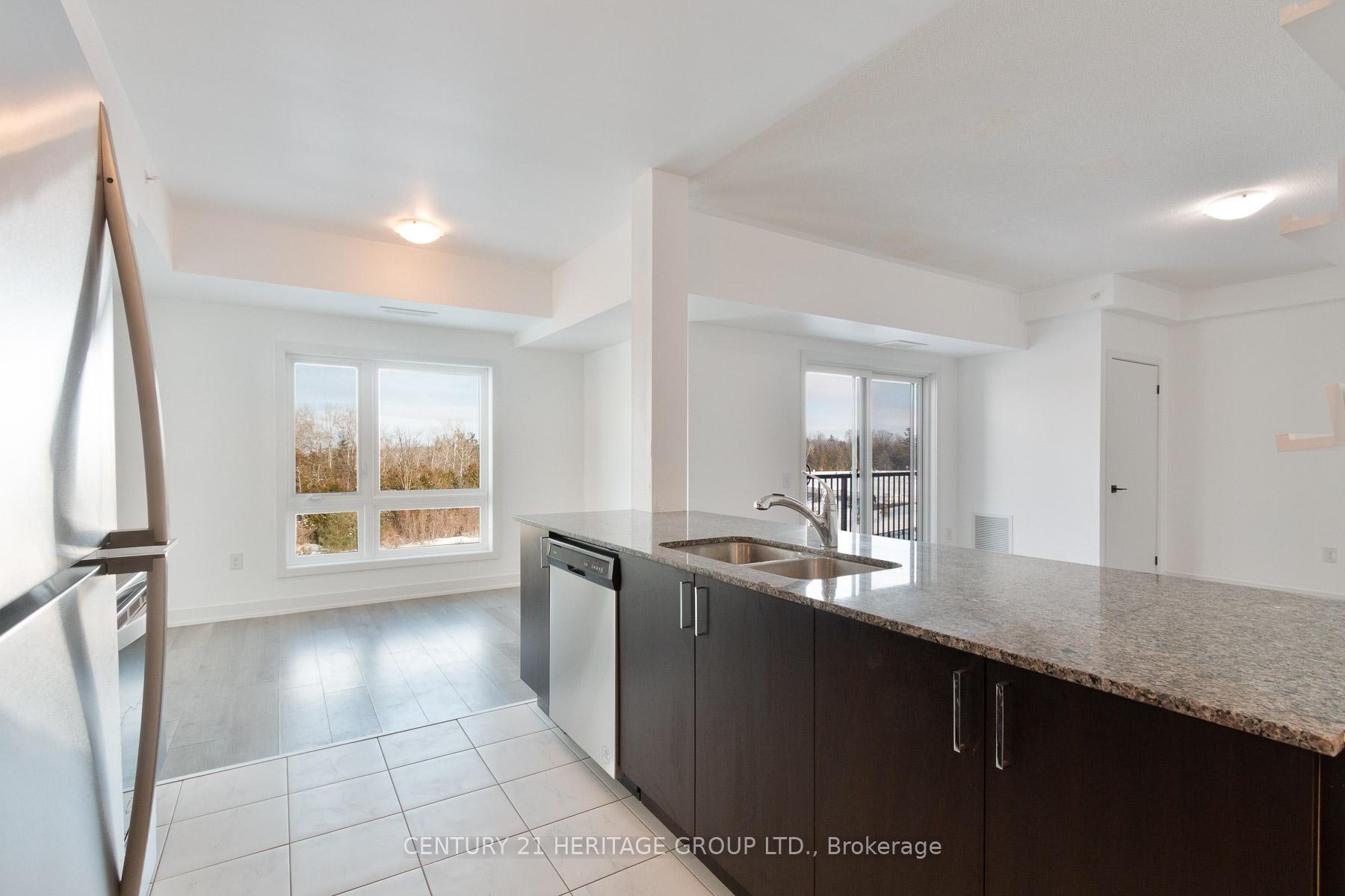 Photo 11 of Unit 201, 10 Culinary Lane, Barrie, Rural Barrie Southeast — HOMEH