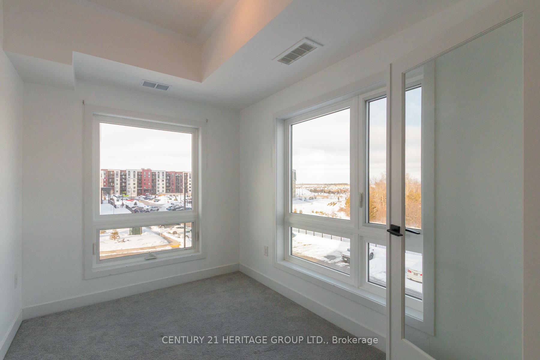 Photo 14 of Unit 201, 10 Culinary Lane, Barrie, Rural Barrie Southeast — HOMEH