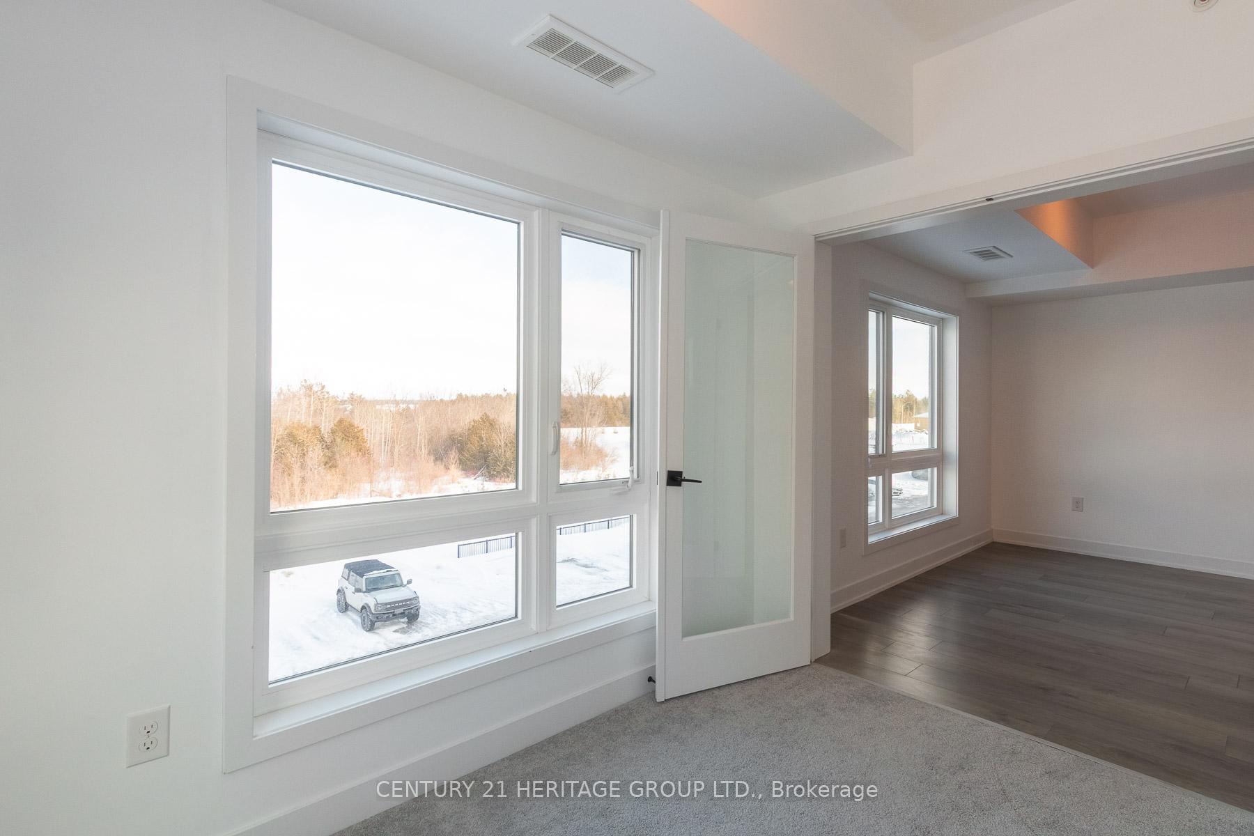 Photo 15 of Unit 201, 10 Culinary Lane, Barrie, Rural Barrie Southeast — HOMEH