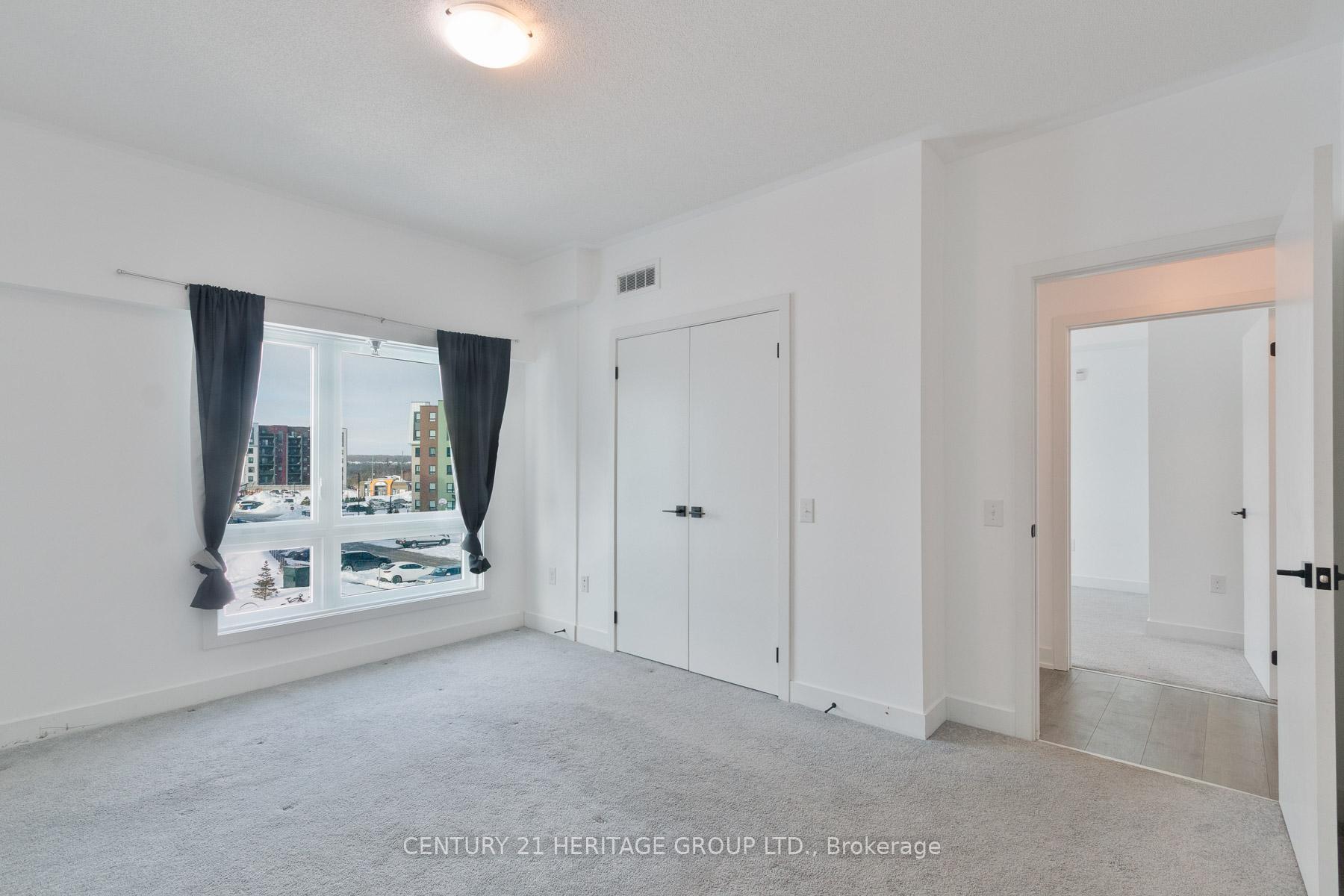 Photo 19 of Unit 201, 10 Culinary Lane, Barrie, Rural Barrie Southeast — HOMEH