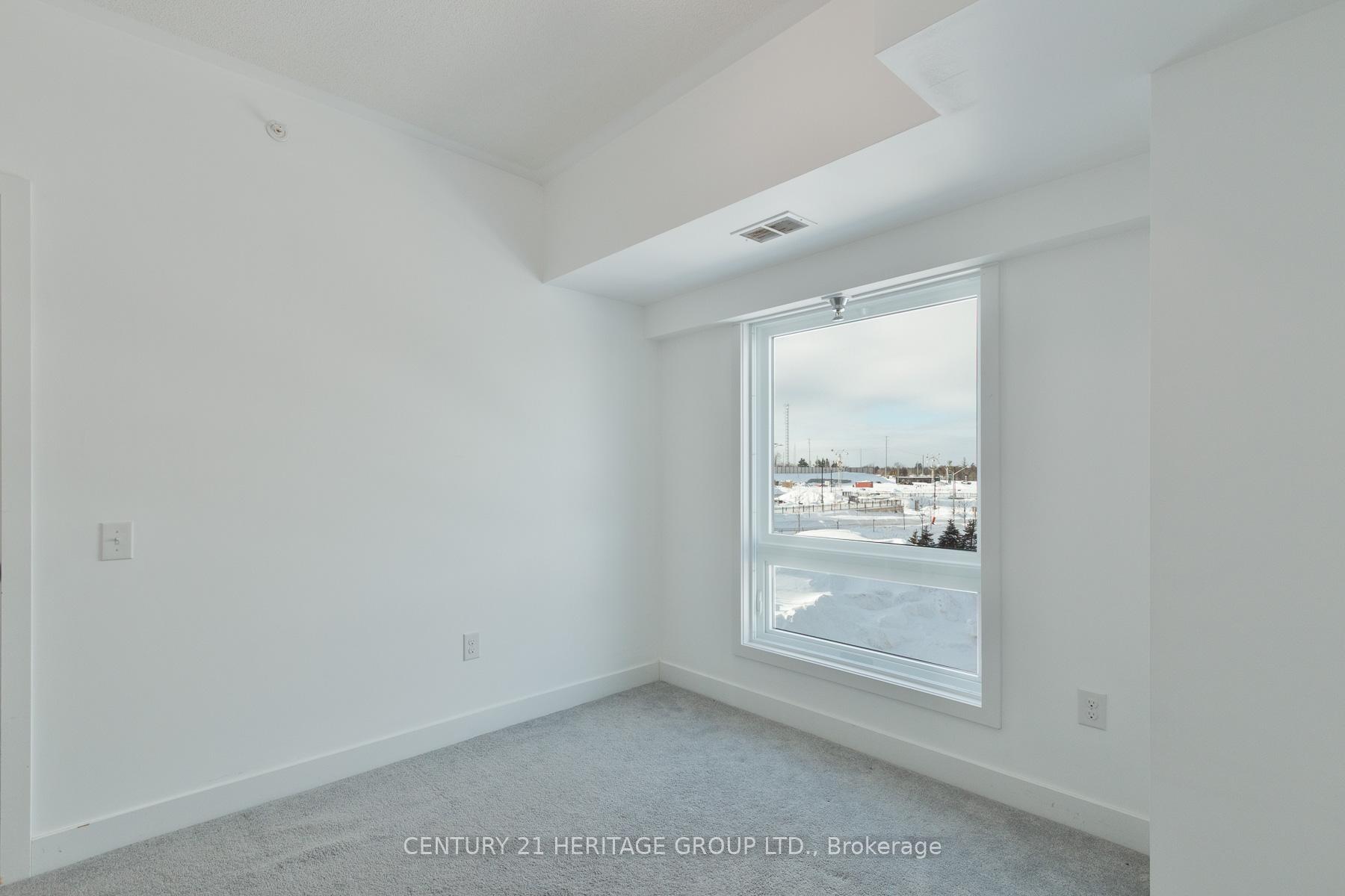 Photo 24 of Unit 201, 10 Culinary Lane, Barrie, Rural Barrie Southeast — HOMEH