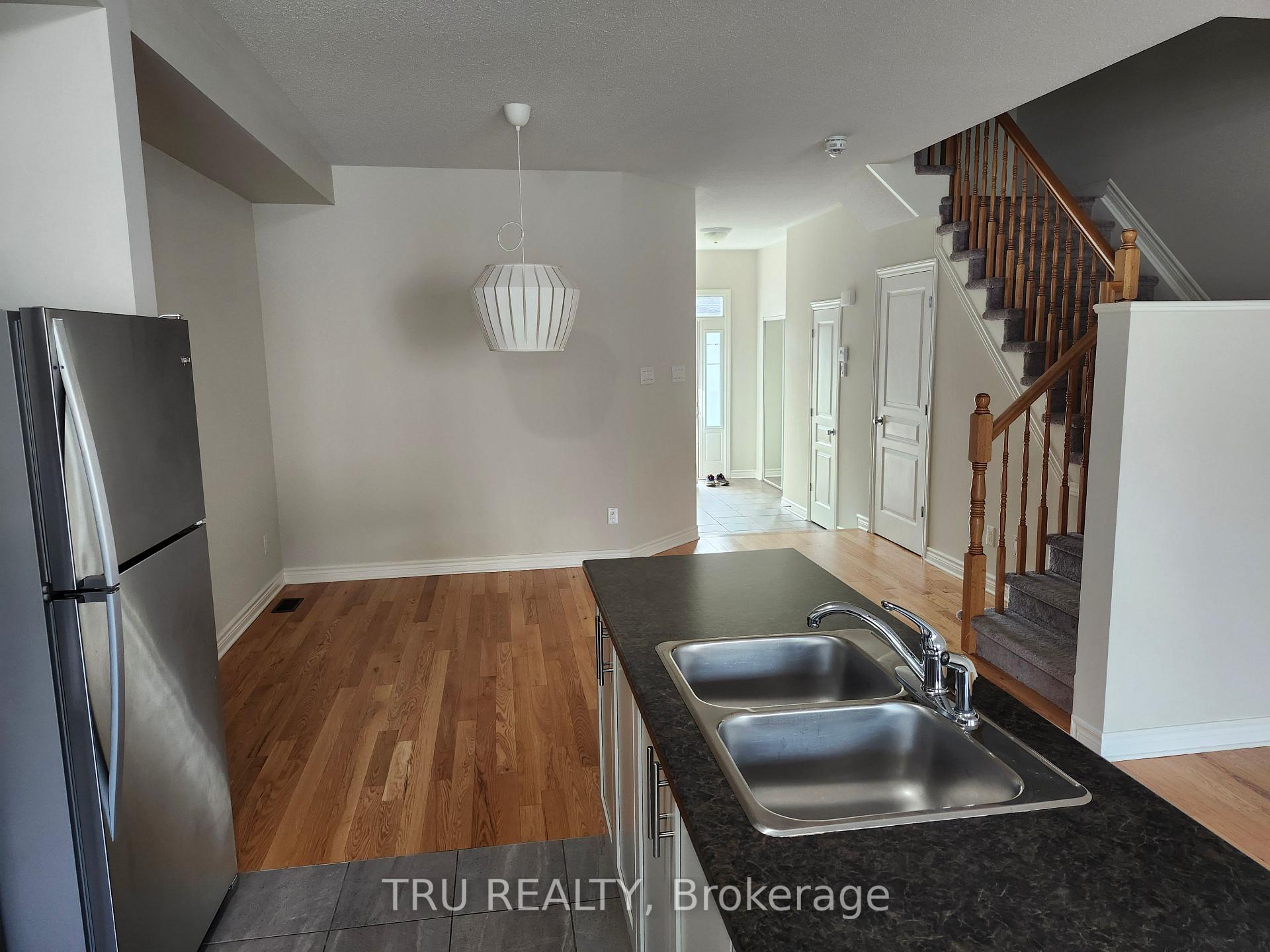 Photo 6 of 1146 Beckett Crescent, Ottawa, Stittsville (South) — HOMEH