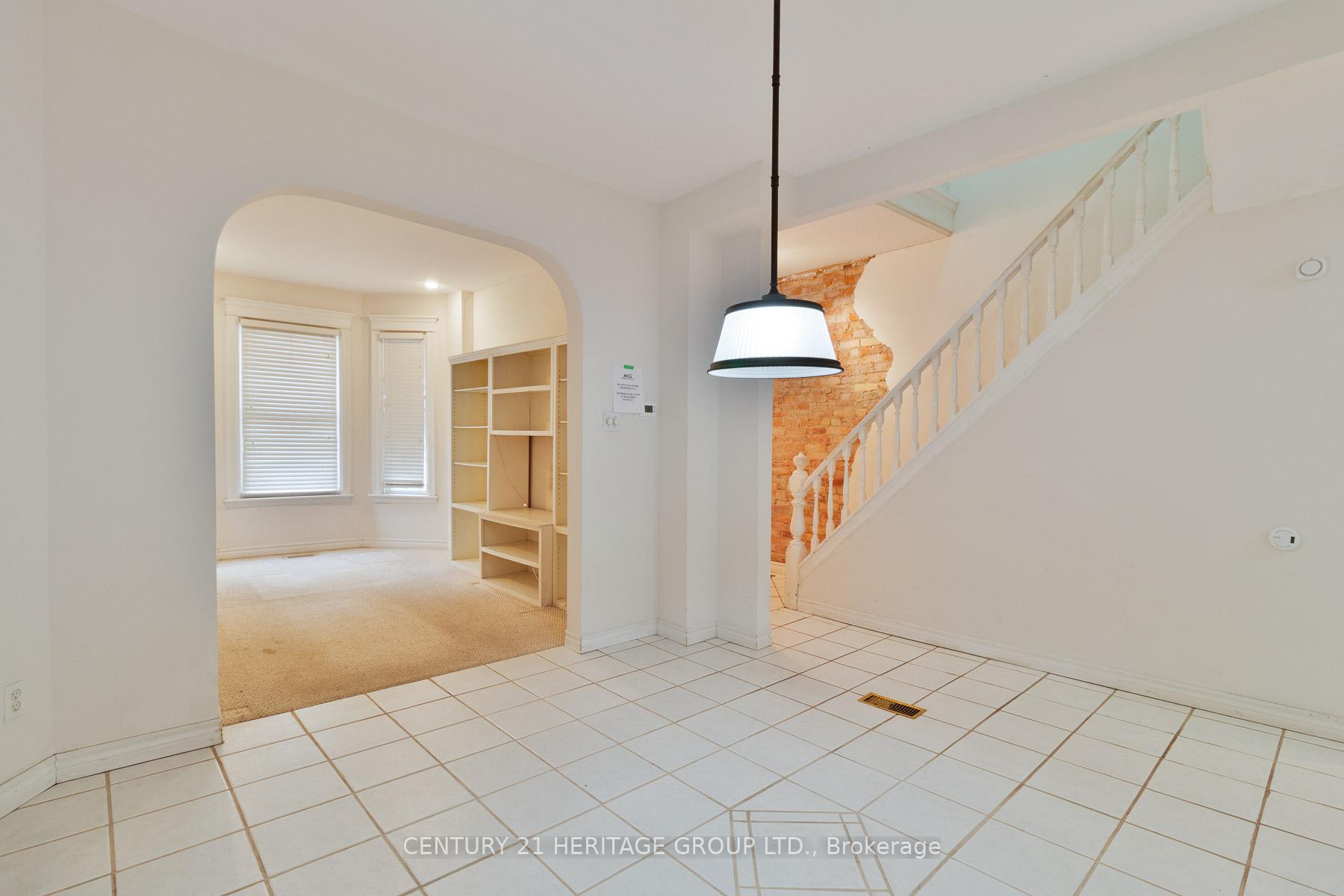 Photo 6 of 27 Tisdale Street N, Hamilton, Beasley — HOMEH