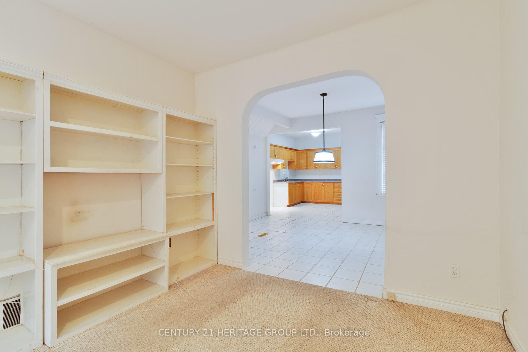 Photo 8 of 27 Tisdale Street N, Hamilton, Beasley — HOMEH