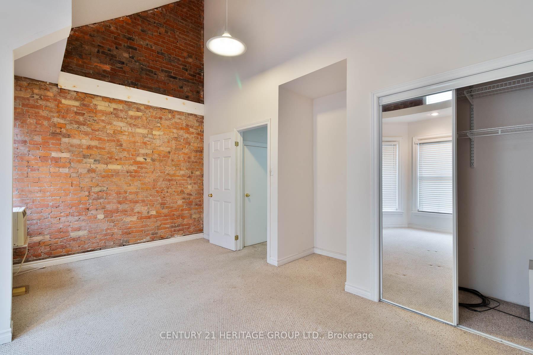 Photo 14 of 27 Tisdale Street N, Hamilton, Beasley — HOMEH