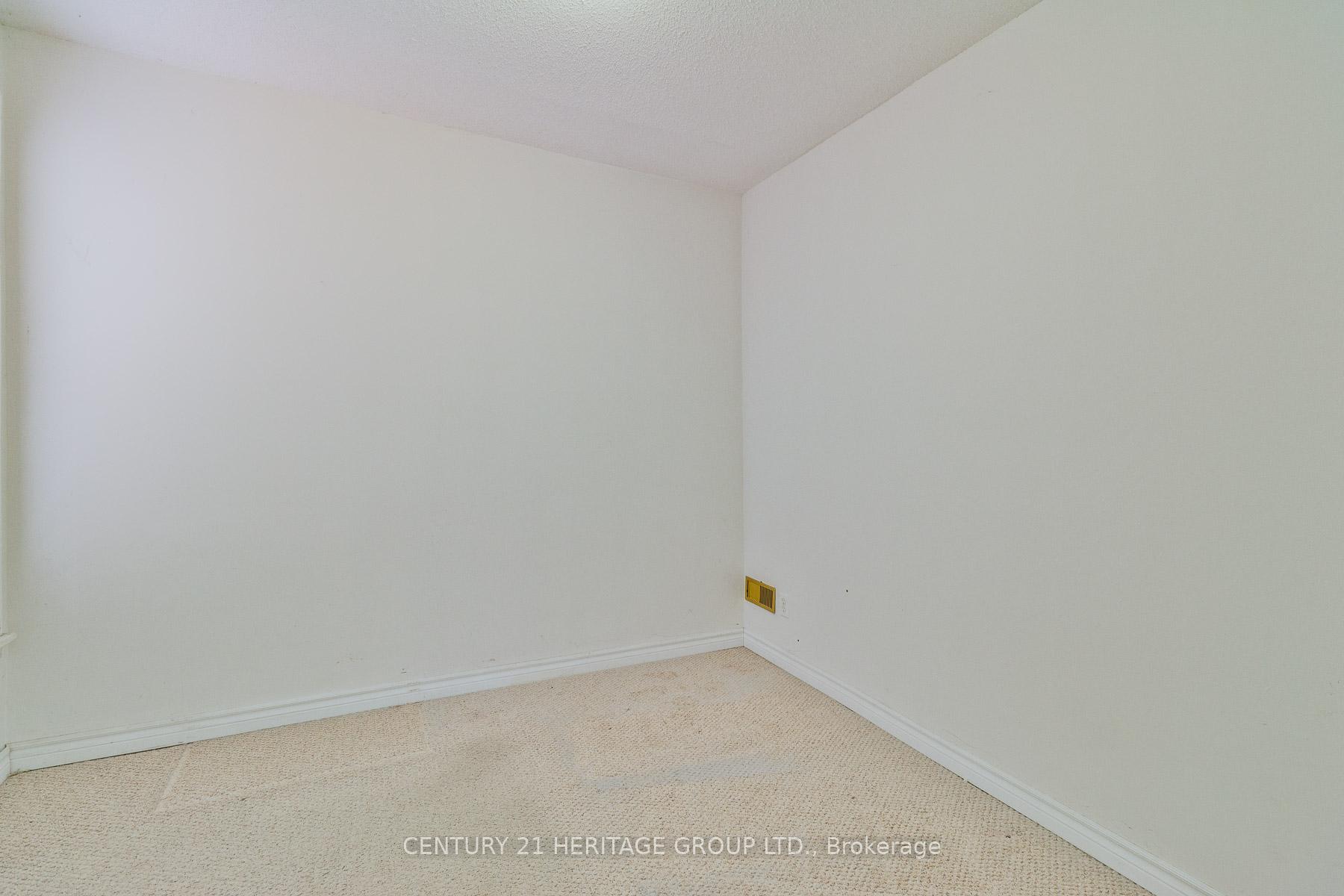 Photo 16 of 27 Tisdale Street N, Hamilton, Beasley — HOMEH