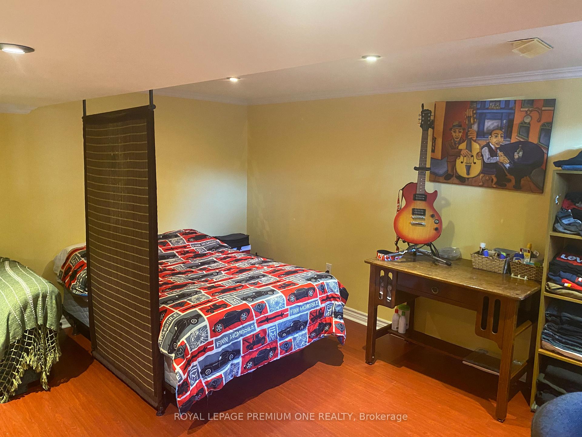 Photo 18 of 73 Kanarick Crescent, North York, Glenfield-Jane Heights — HOMEH