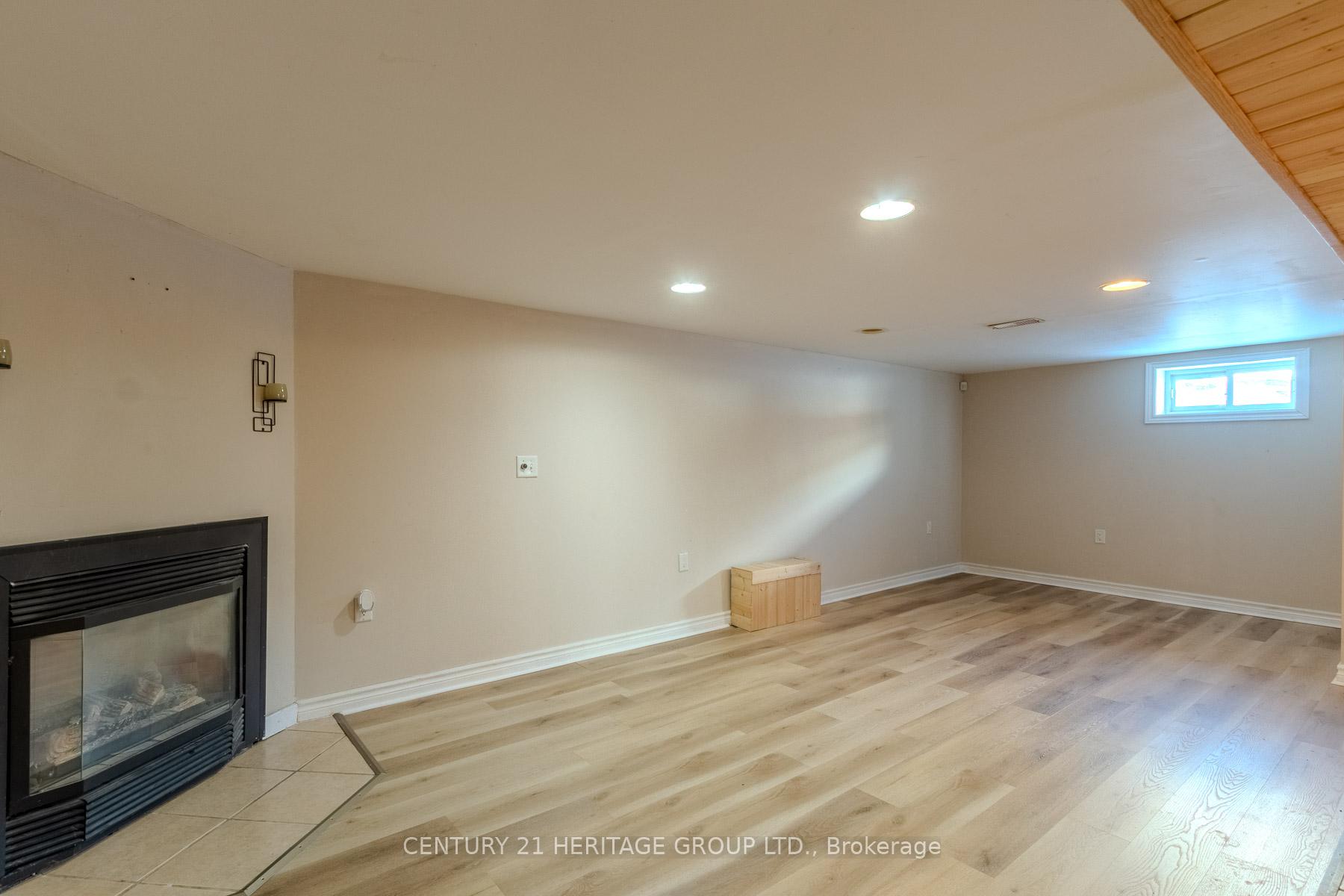 Photo 15 of 2232 Queensway Drive, Burlington, Freeman — HOMEH
