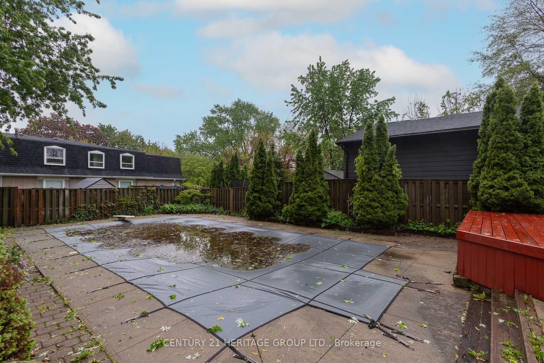 Photo 18 of 2232 Queensway Drive, Burlington, Freeman — HOMEH