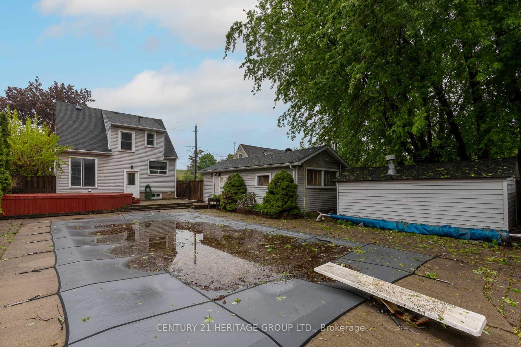 Photo 21 of 2232 Queensway Drive, Burlington, Freeman — HOMEH