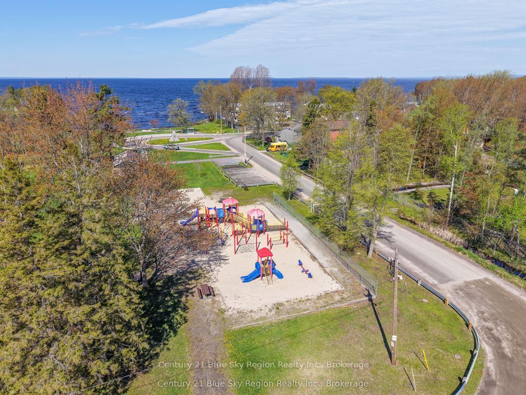 Photo 29 of Unit 14, 1205 Premier Road, North Bay, Ferris — HOMEH