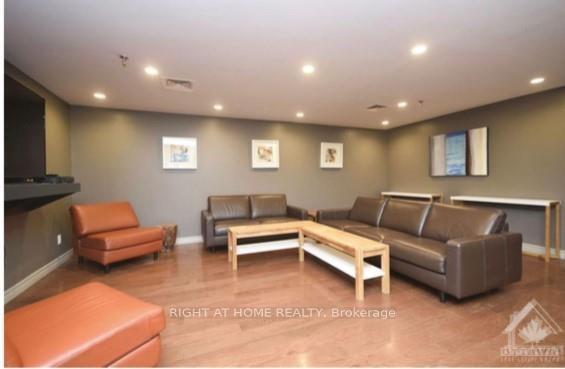 Photo 6 of Unit 706, 470 Laurier Avenue W, Ottawa, Ottawa Centre — HOMEH