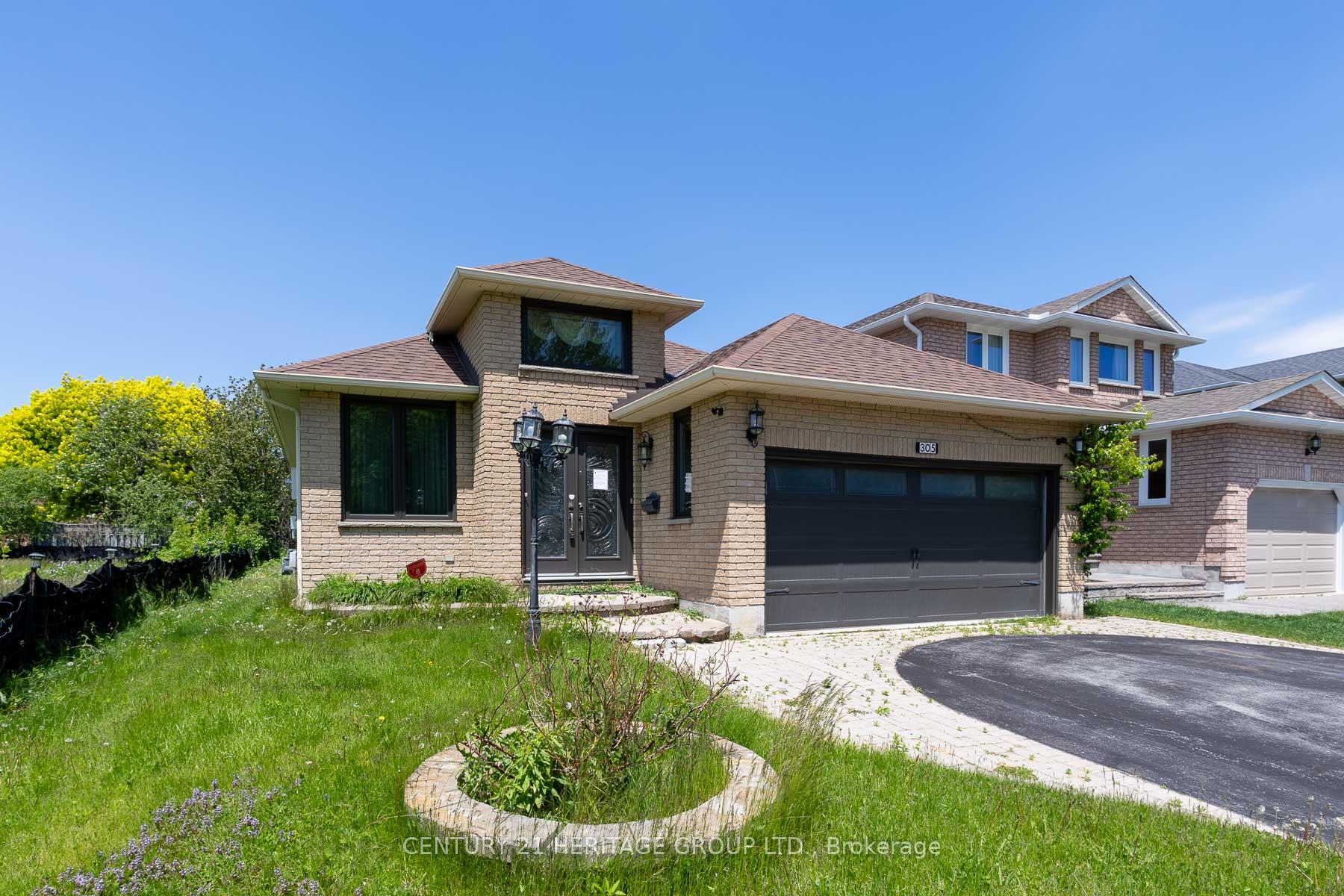 Photo of 305 Sandringham Drive