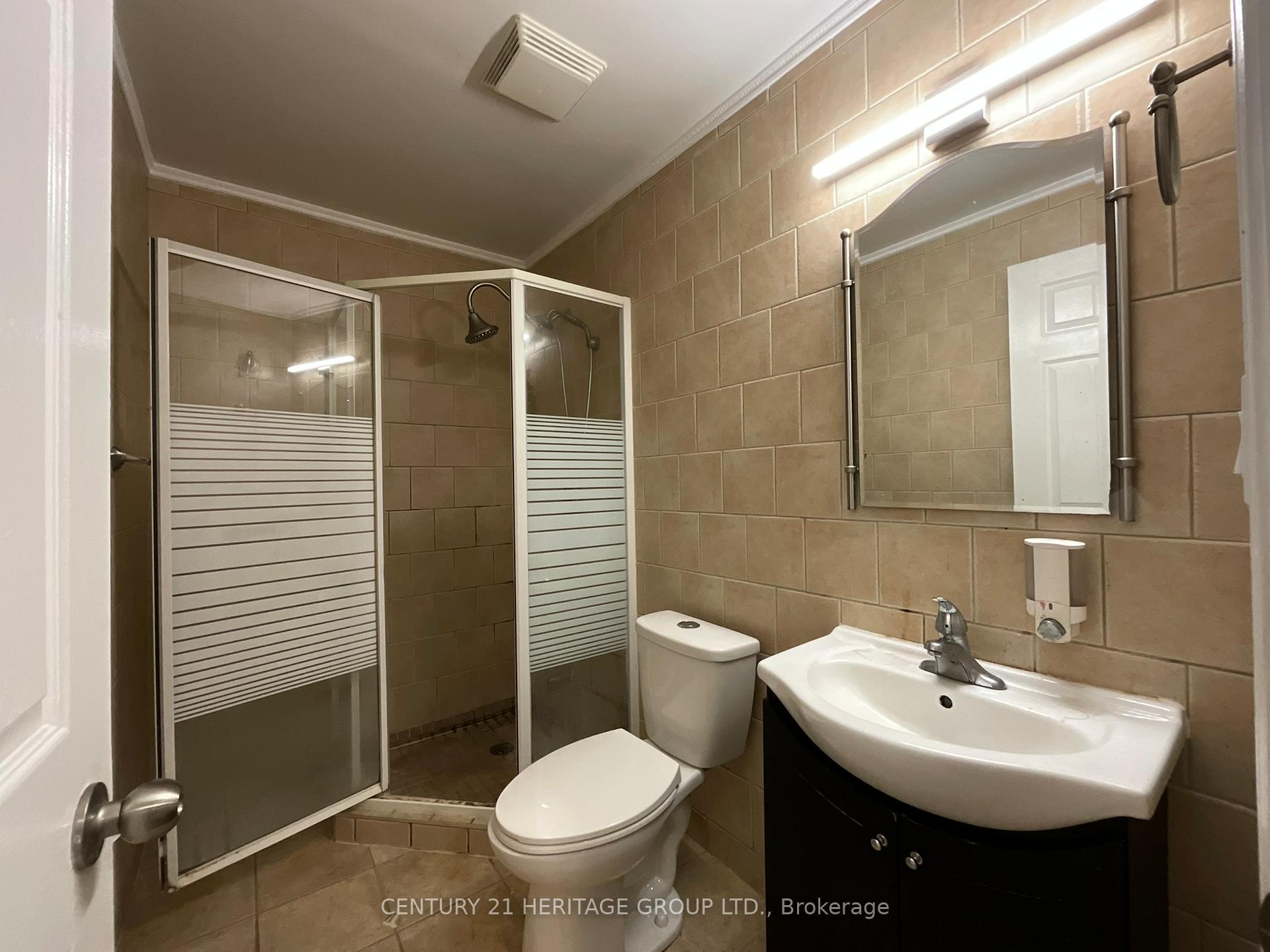 Photo 27 of 305 Sandringham Drive, Clarington, Courtice — HOMEH