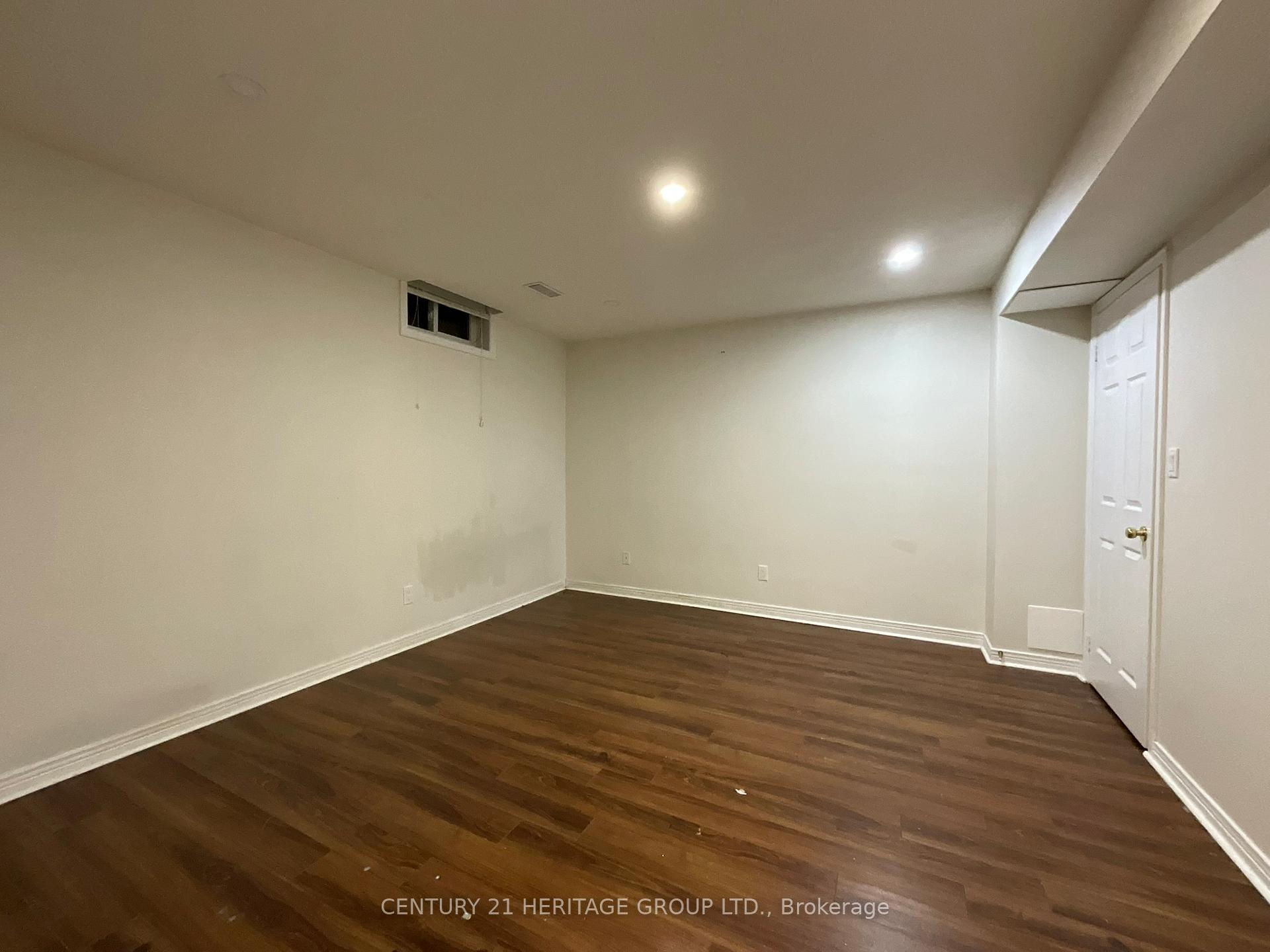 Photo 32 of 305 Sandringham Drive, Clarington, Courtice — HOMEH