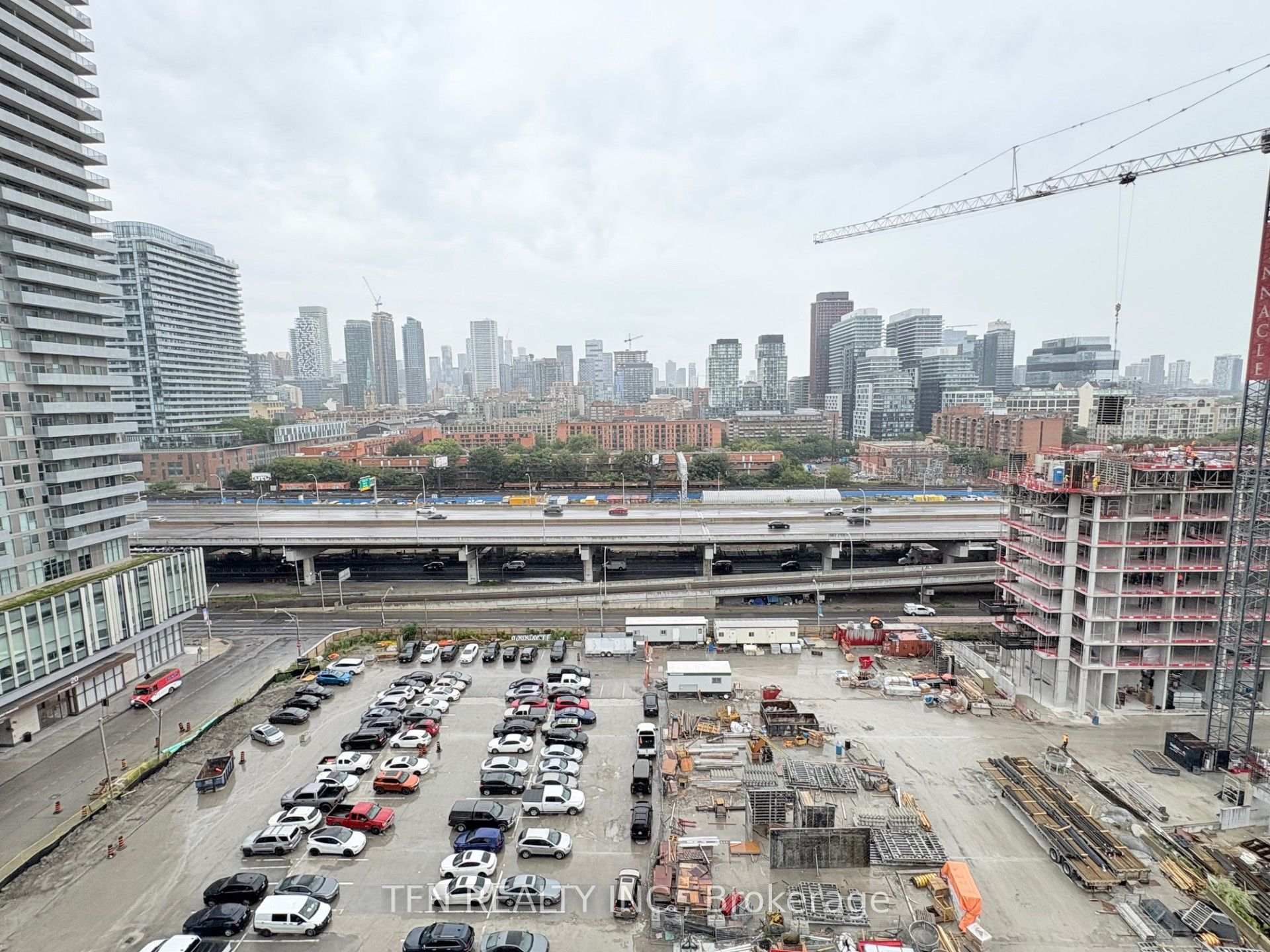 Photo 10 of Unit 1405, 15 Richardson Street, Toronto, Waterfront Communities — HOMEH