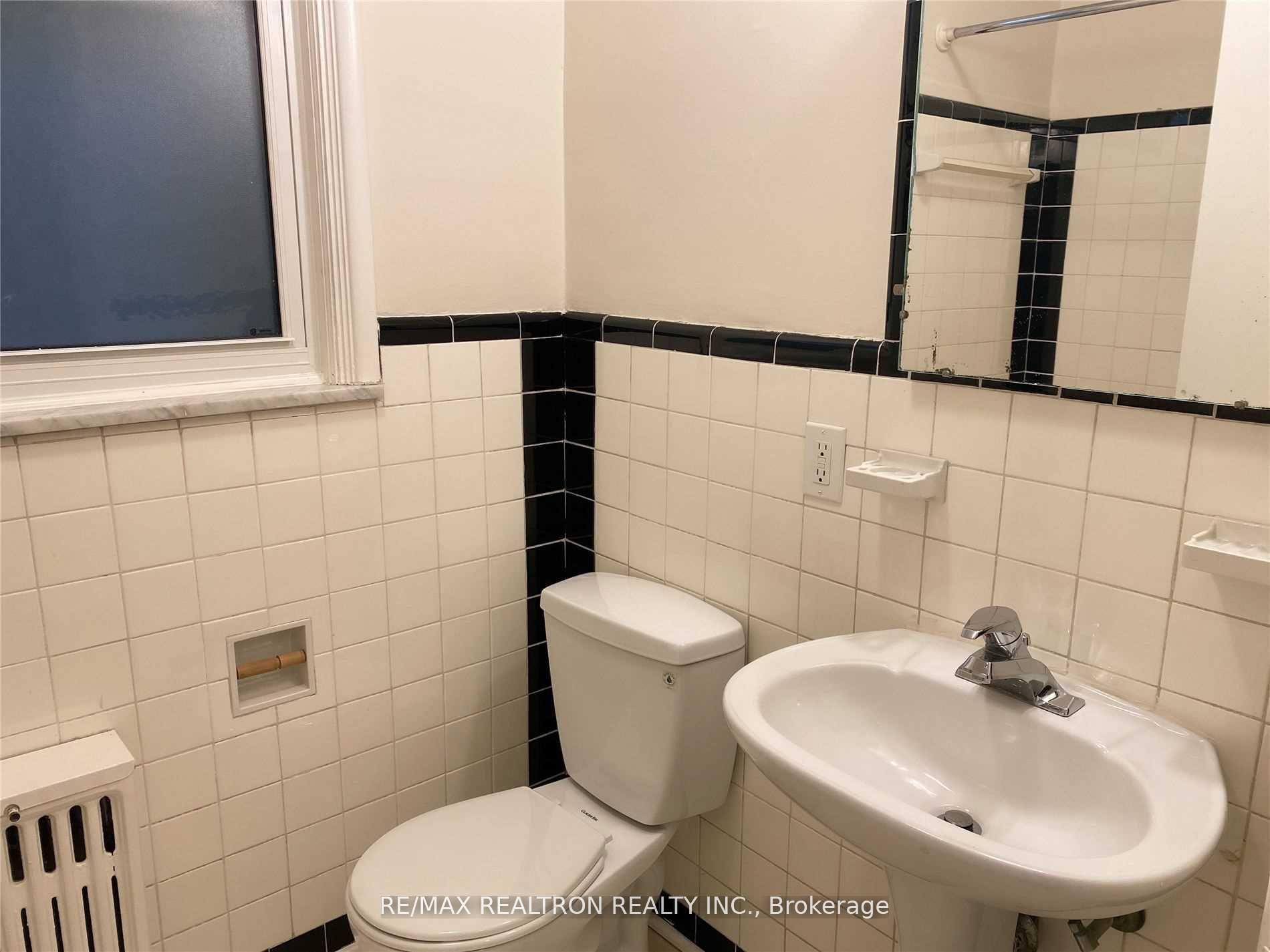 Photo 8 of Unit Main, 22 Gormley Avenue, Toronto, Yonge-St. Clair — HOMEH