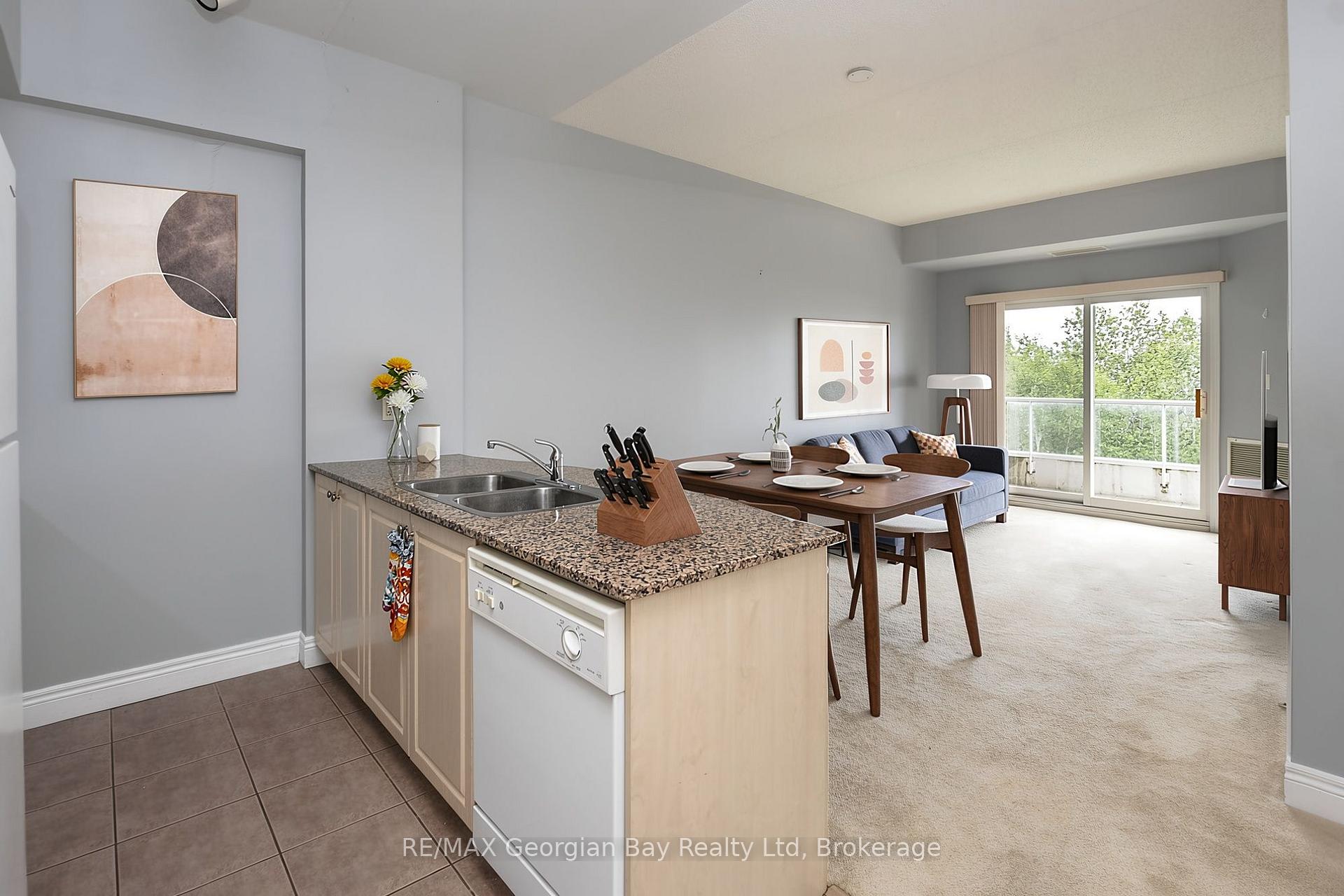 Photo 4 of Unit 415, 280 Aberdeen Boulevard, Midland — HOMEH