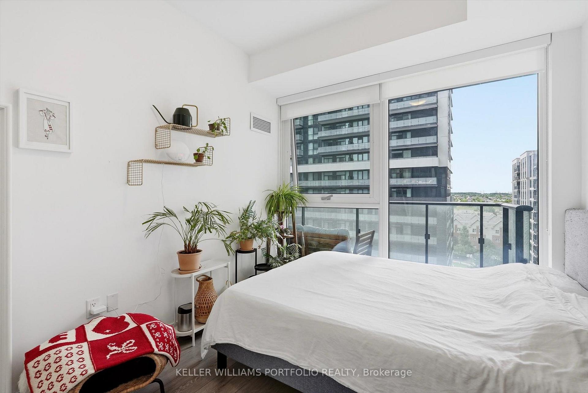 Photo 18 of Unit 806, 95 Oneida Crescent, Richmond Hill, Langstaff — HOMEH