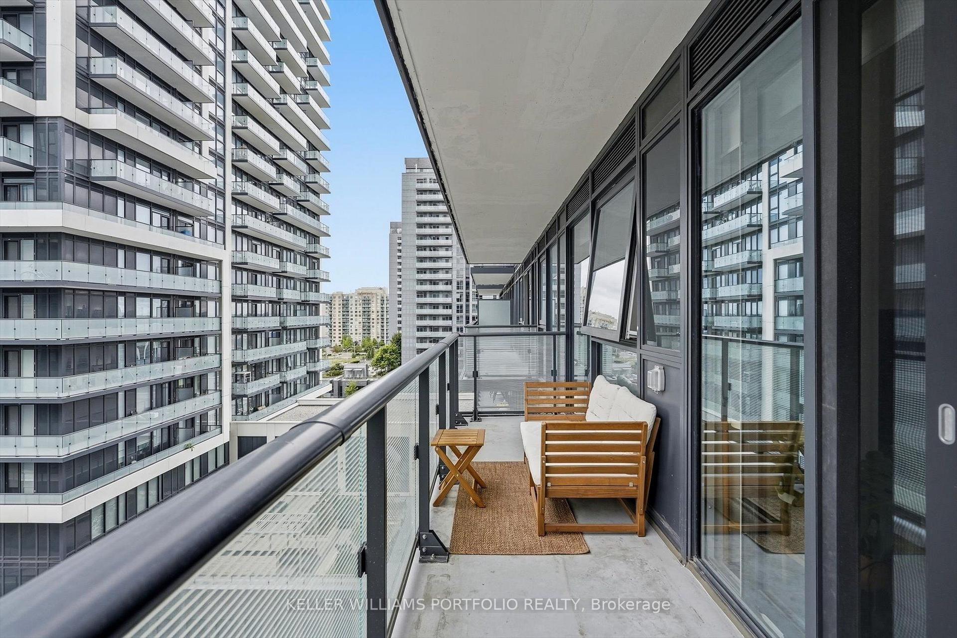 Photo 24 of Unit 806, 95 Oneida Crescent, Richmond Hill, Langstaff — HOMEH