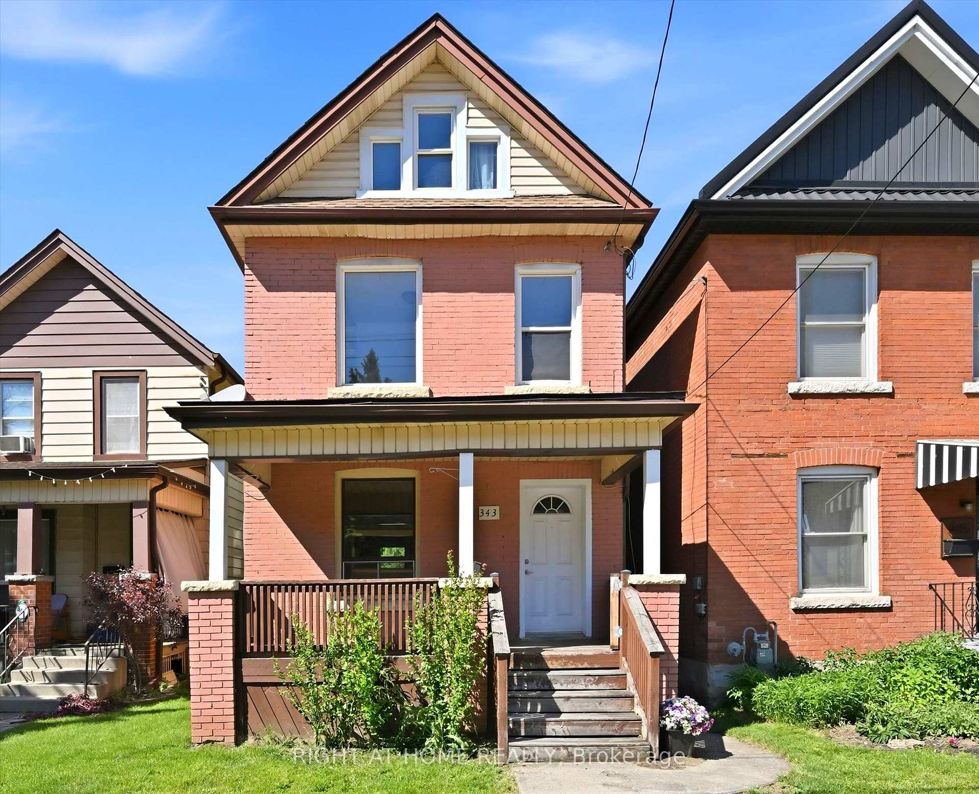 Photo of 343 Cumberland Avenue