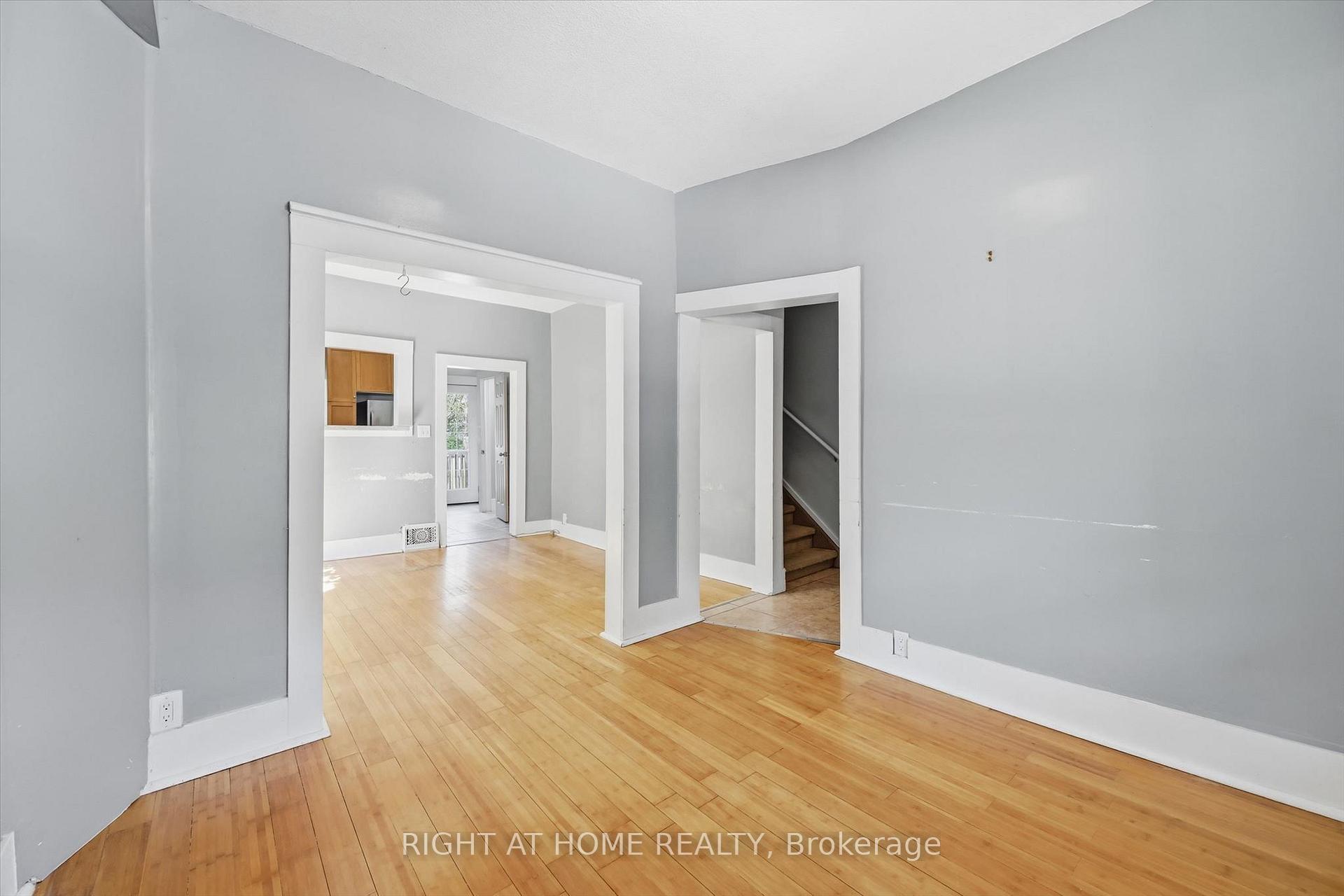 Photo 35 of 343 Cumberland Avenue, Hamilton, Blakeley — HOMEH