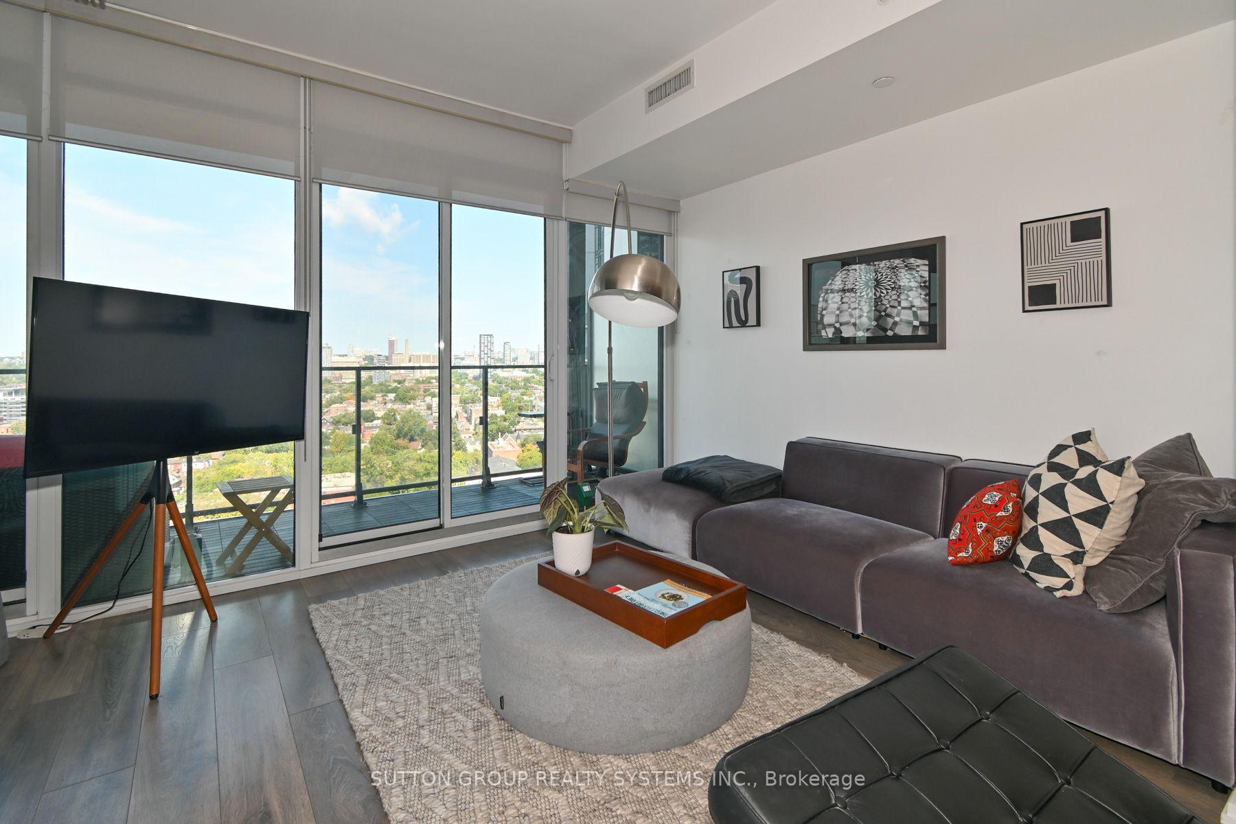 Photo 5 of Unit 2004, 125 Peter Street, Toronto, Waterfront Communities — HOMEH