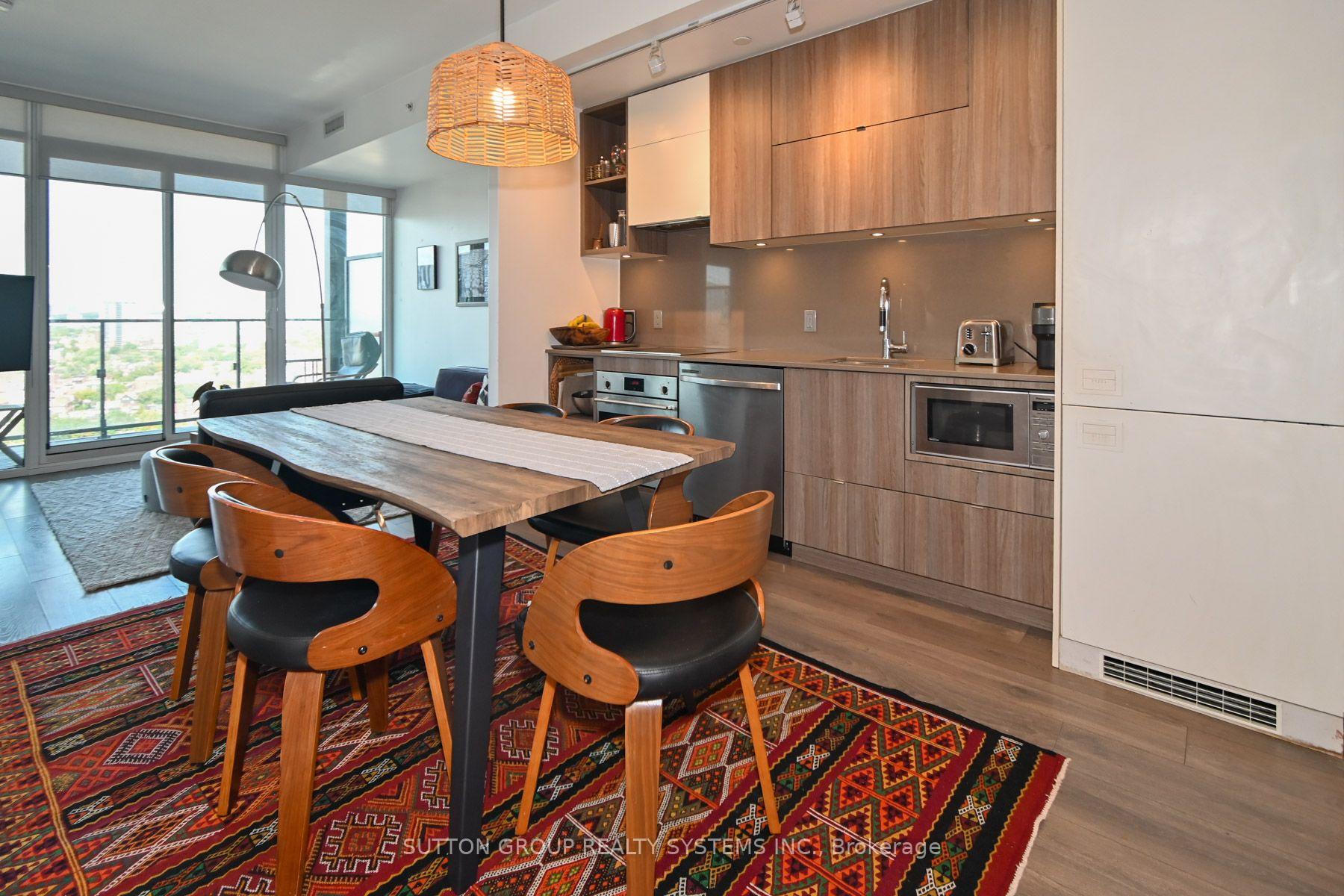 Photo 7 of Unit 2004, 125 Peter Street, Toronto, Waterfront Communities — HOMEH