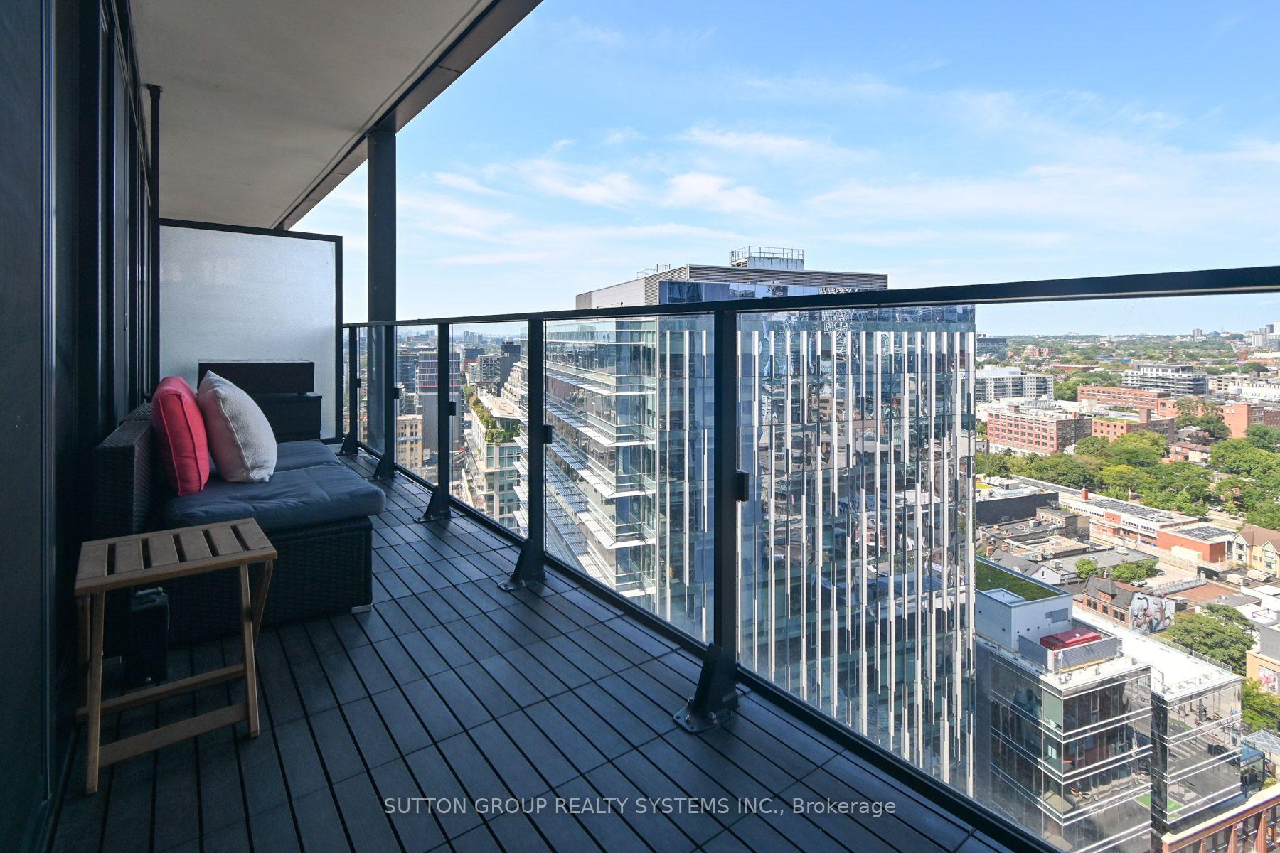 Photo 15 of Unit 2004, 125 Peter Street, Toronto, Waterfront Communities — HOMEH