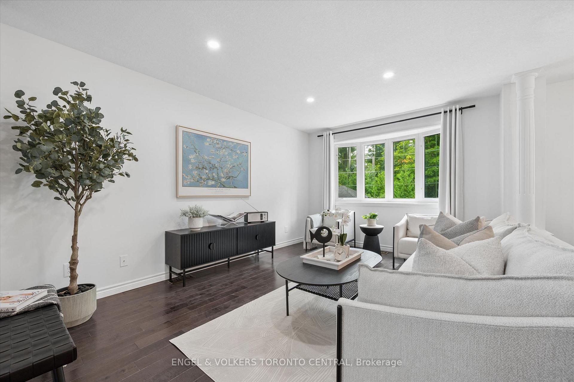 Photo 7 of 954 Atlantic Boulevard, Waterloo, Eastbridge — HOMEH