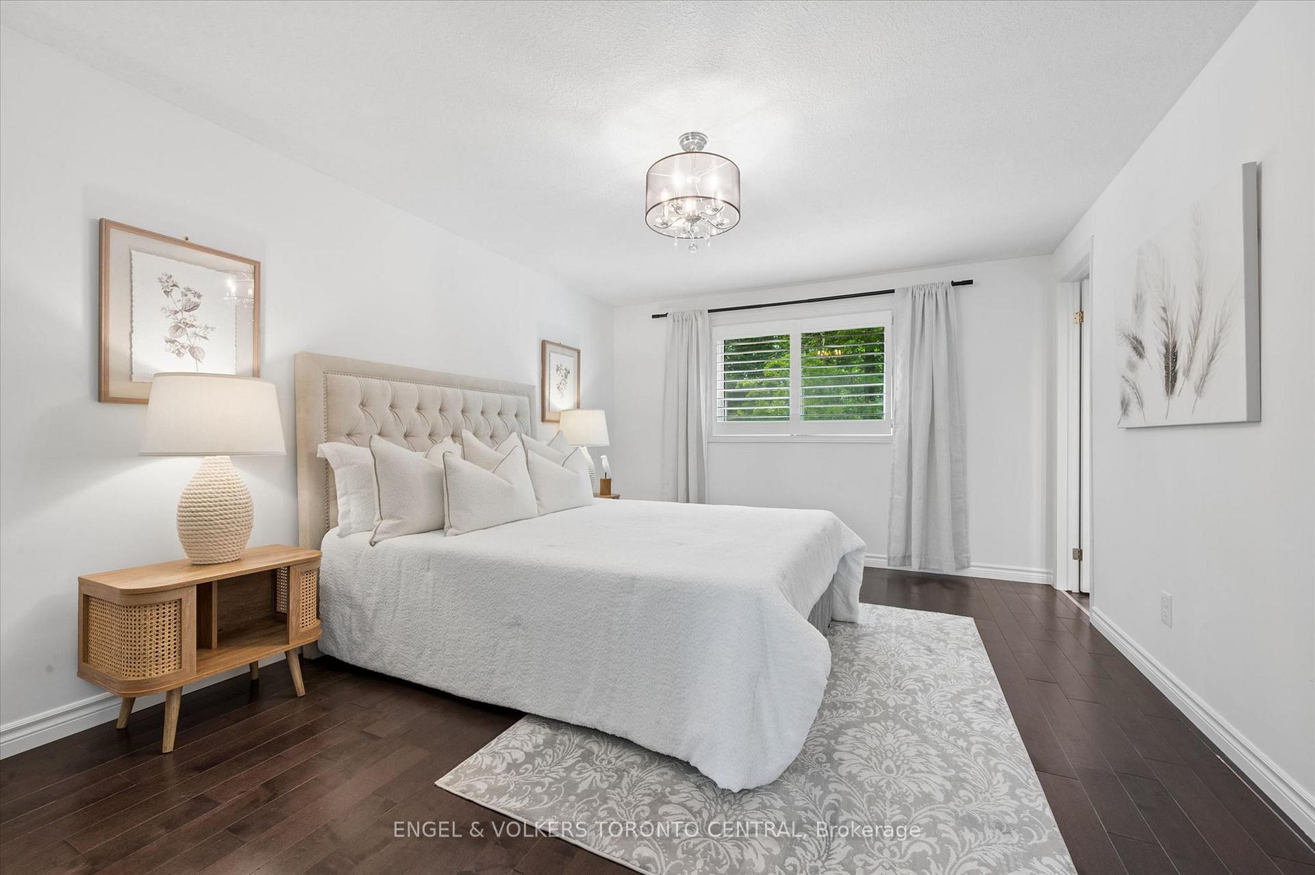 Photo 14 of 954 Atlantic Boulevard, Waterloo, Eastbridge — HOMEH