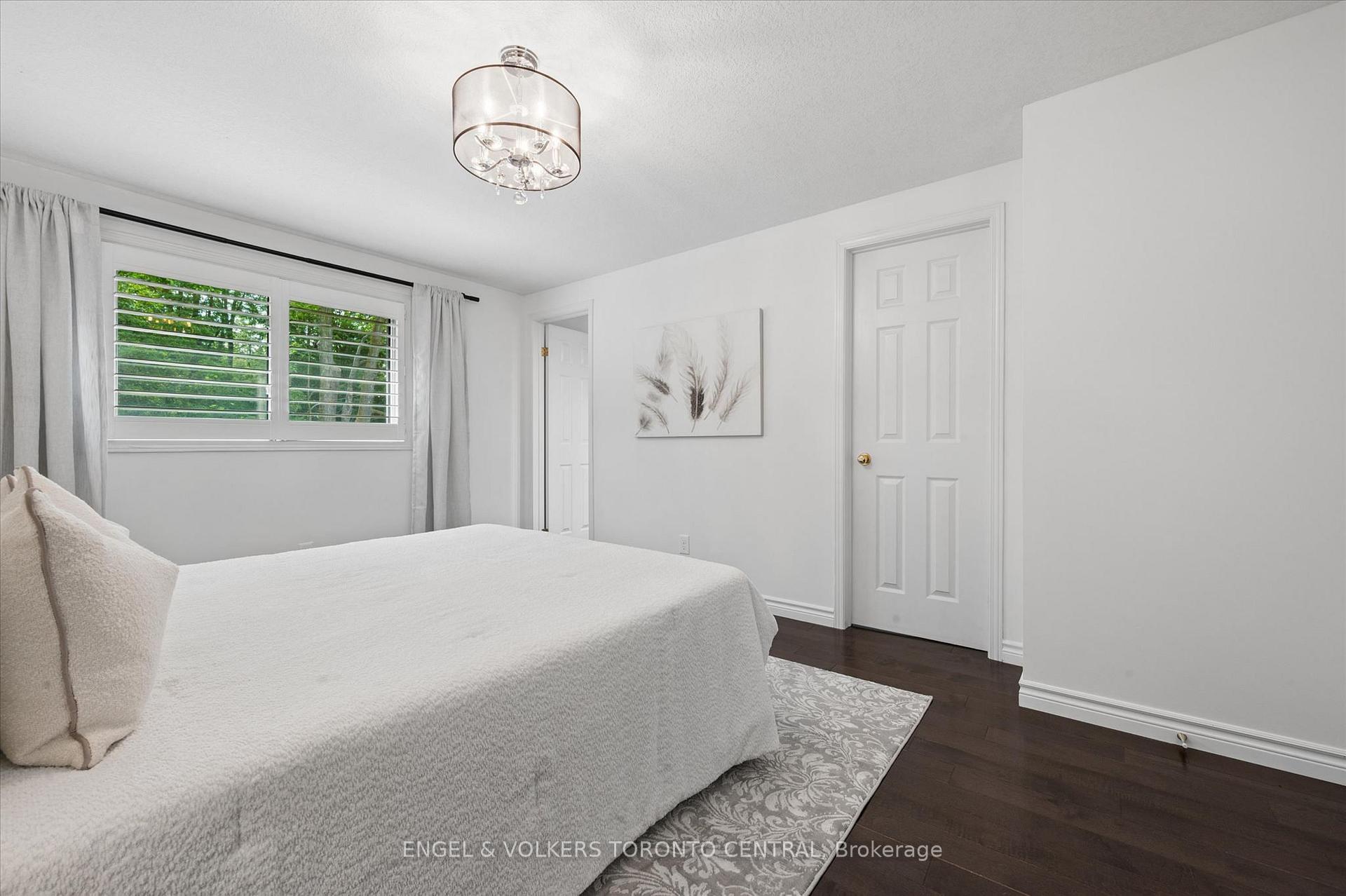 Photo 15 of 954 Atlantic Boulevard, Waterloo, Eastbridge — HOMEH
