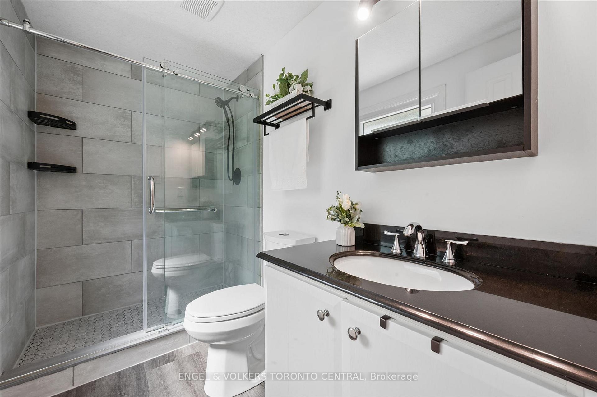 Photo 17 of 954 Atlantic Boulevard, Waterloo, Eastbridge — HOMEH