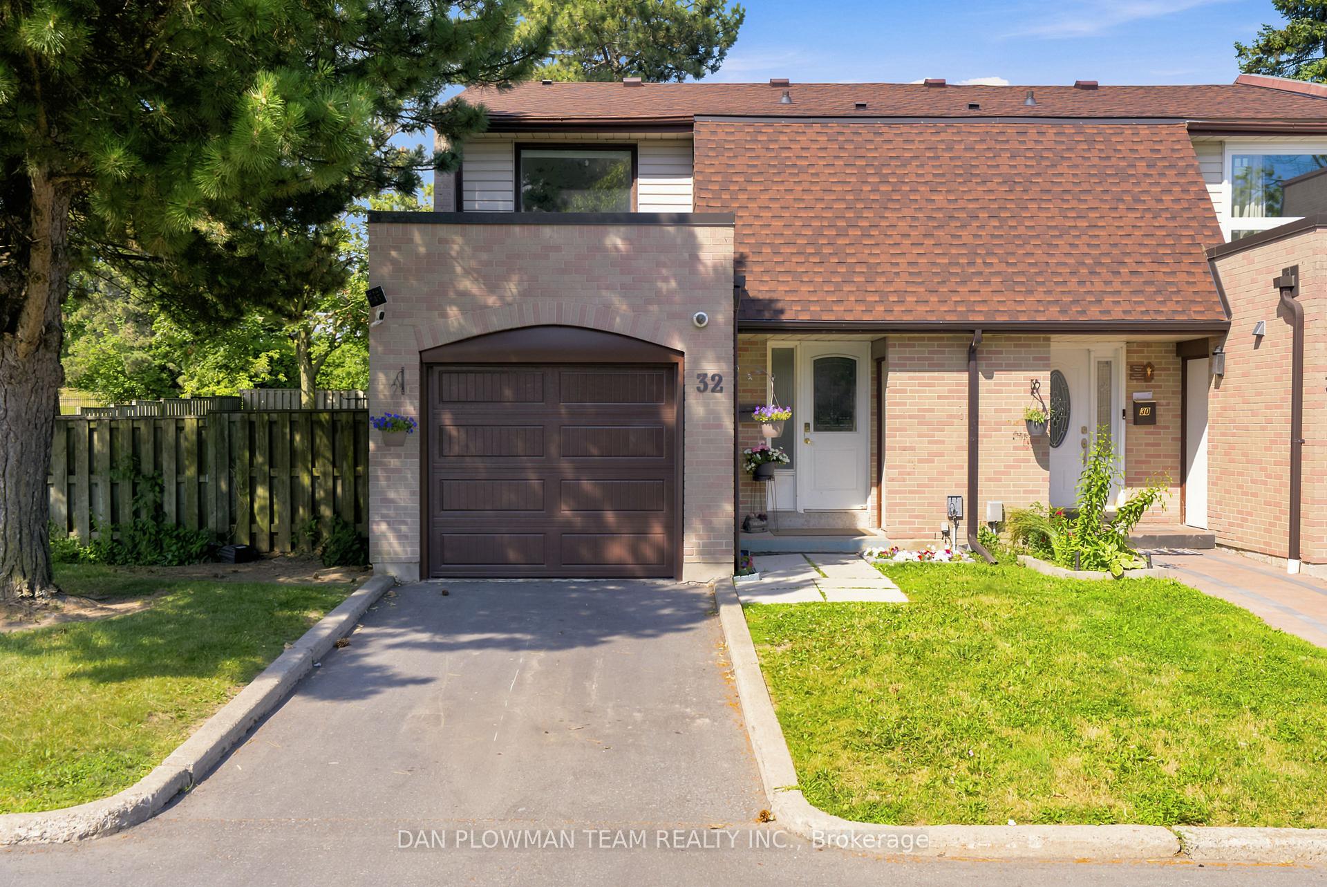 Front of Unit 32, 11 Livonia Place