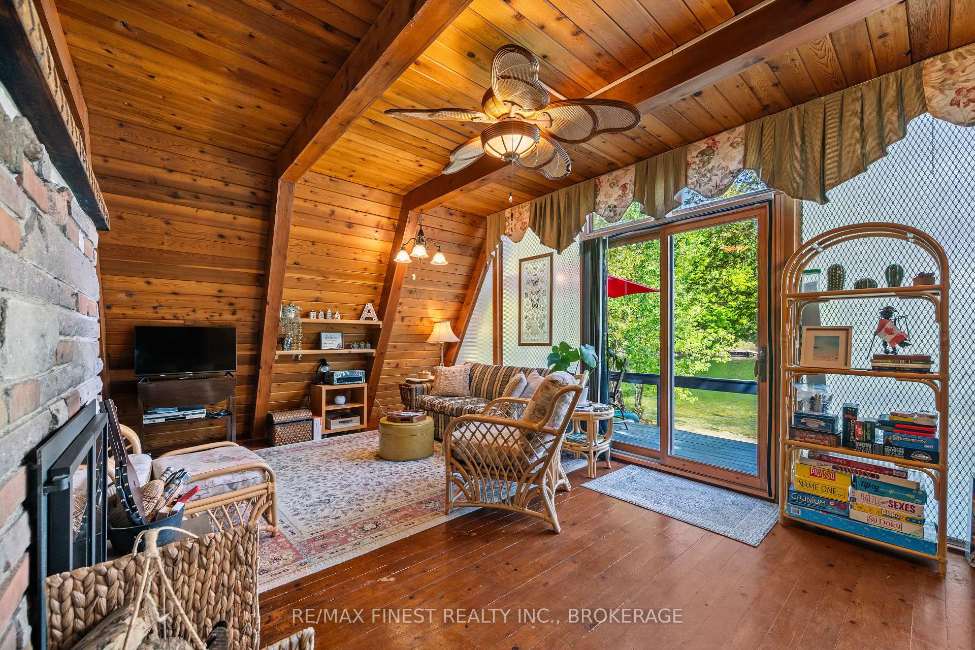 Photo 6 of 53 Hillside Lane, Frontenac, Frontenac South — HOMEH