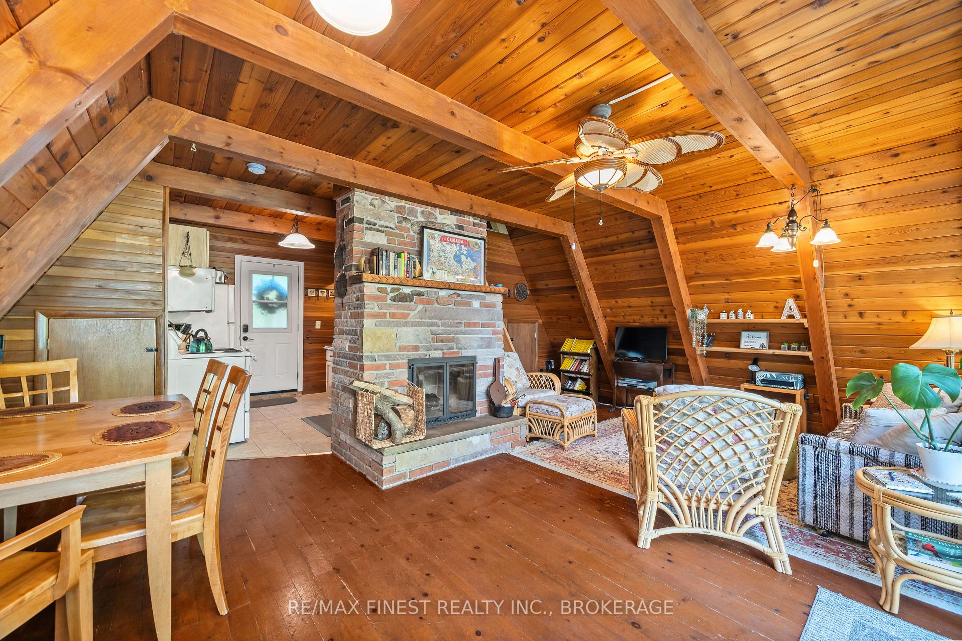 Photo 10 of 53 Hillside Lane, Frontenac, Frontenac South — HOMEH