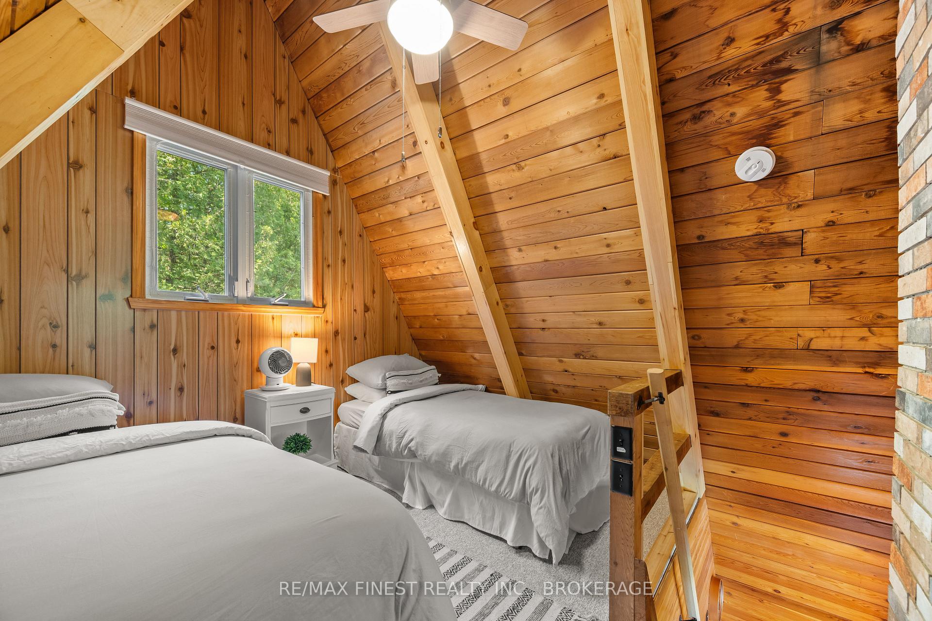 Photo 18 of 53 Hillside Lane, Frontenac, Frontenac South — HOMEH