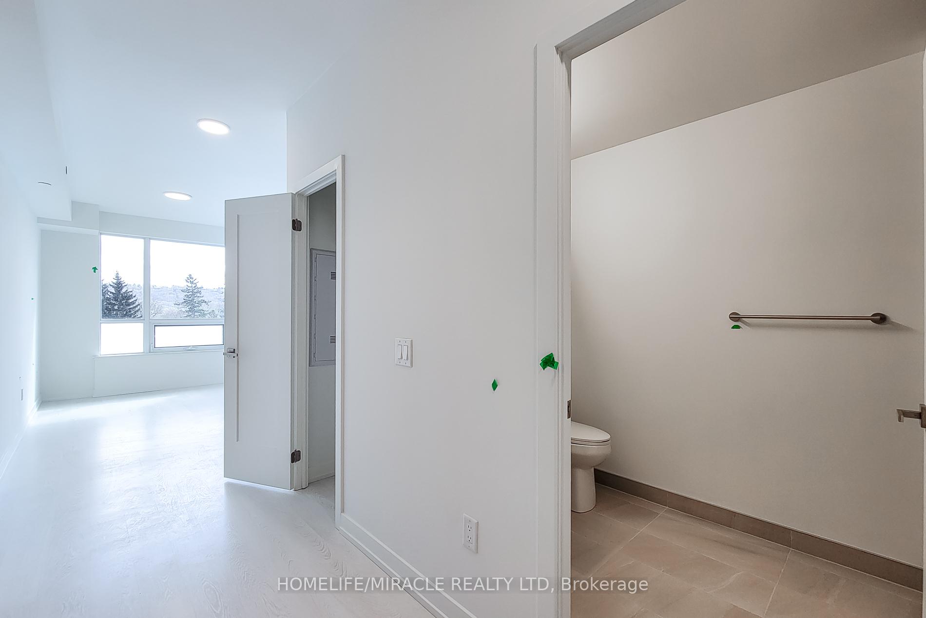 Photo 3 of Unit 420, 415 Main Street W, Hamilton, Kirkendall — HOMEH