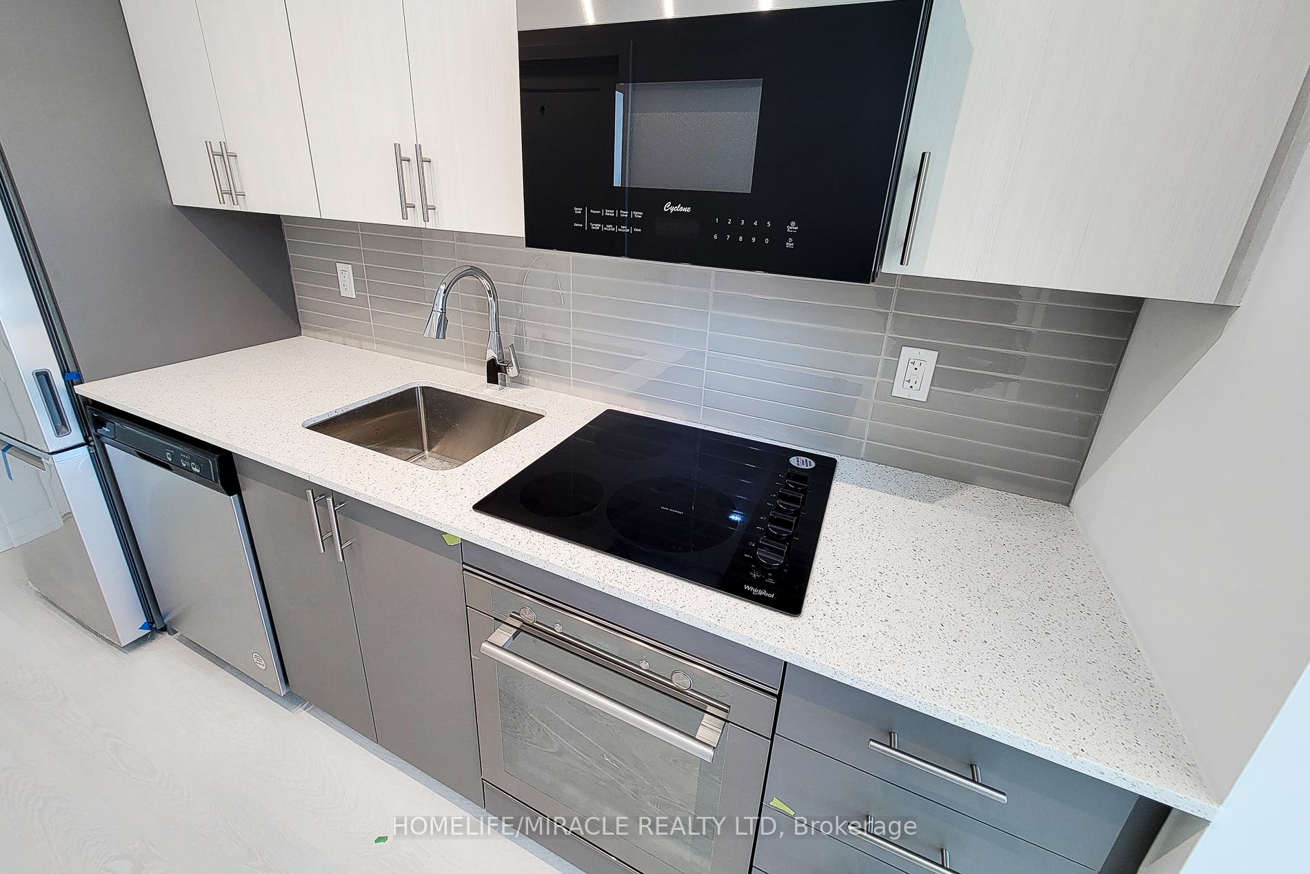 Photo 12 of Unit 420, 415 Main Street W, Hamilton, Kirkendall — HOMEH